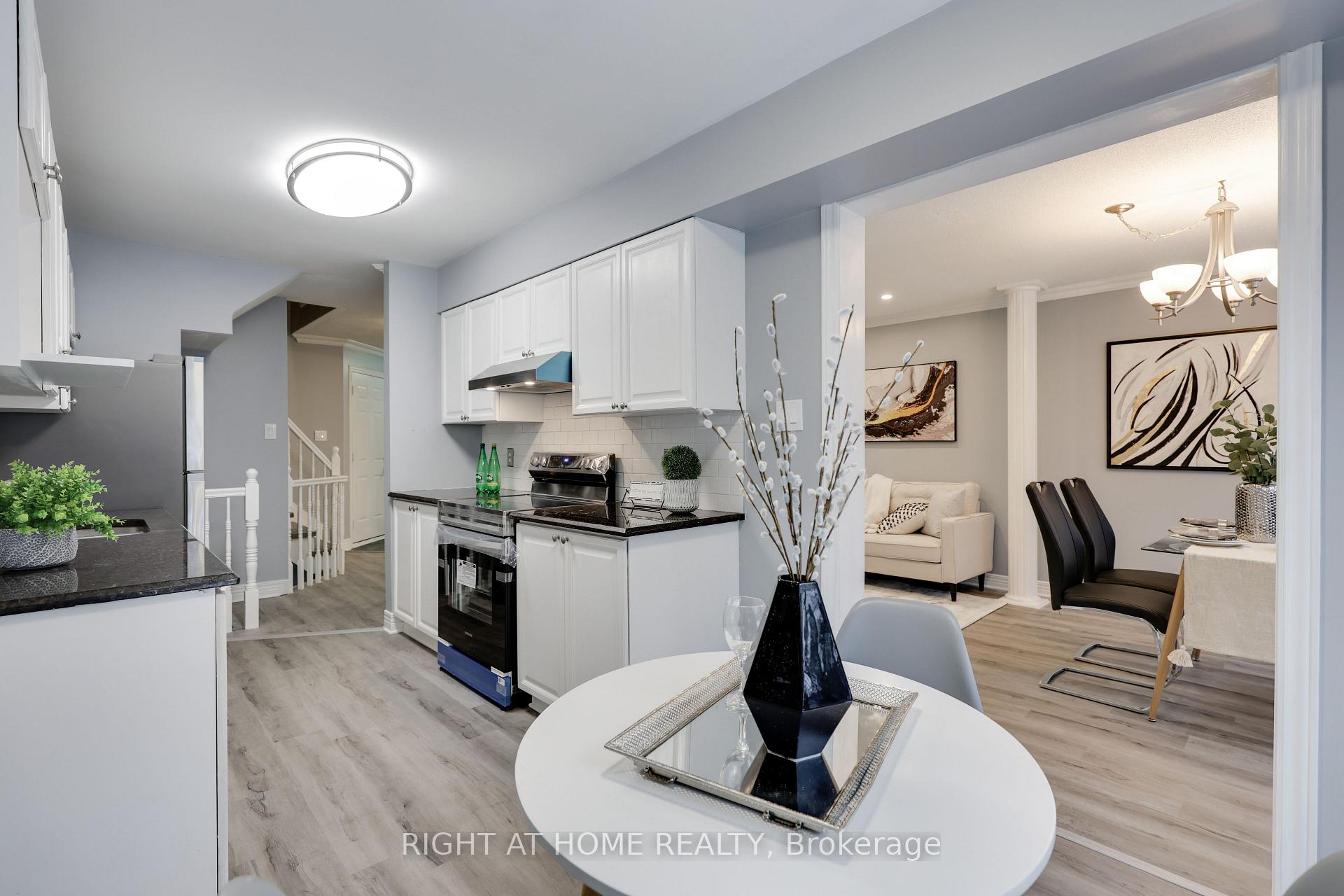 Photo 19 of 128 Thornbury Crescent, Ottawa, Centrepointe — HOMEH