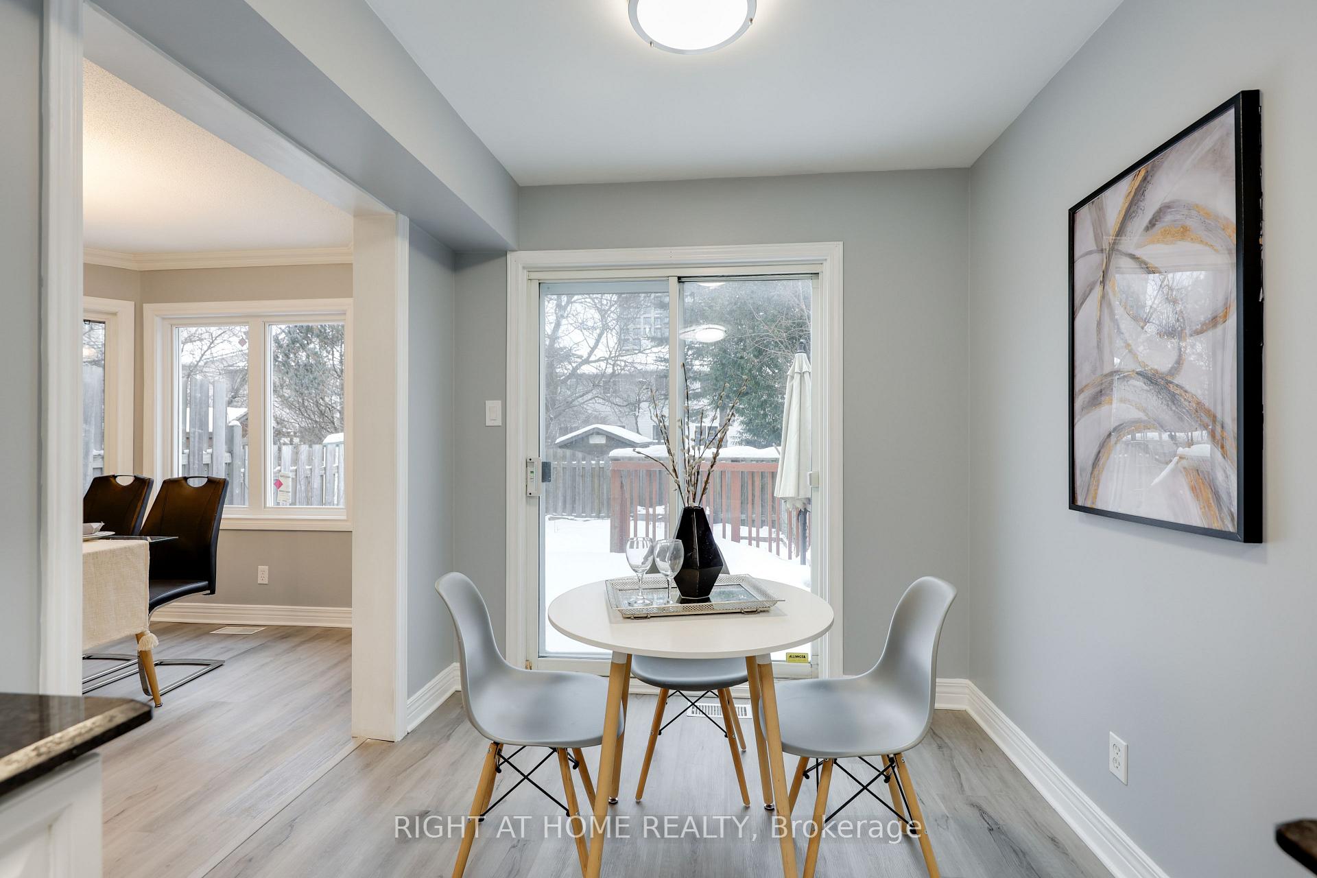 Photo 20 of 128 Thornbury Crescent, Ottawa, Centrepointe — HOMEH