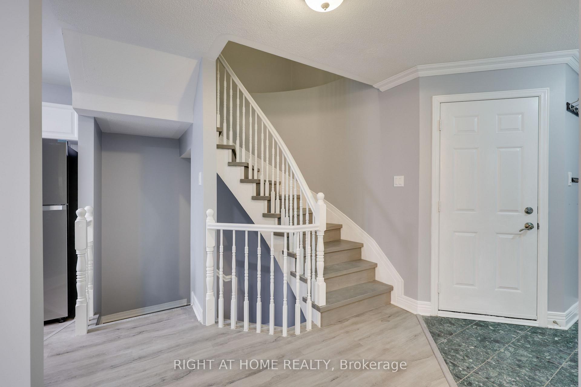 Photo 36 of 128 Thornbury Crescent, Ottawa, Centrepointe — HOMEH