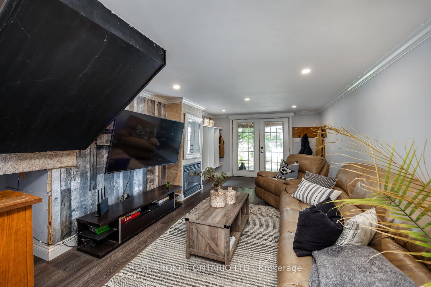 Photo 22 of 126 Pine Point Lane, Scugog, Rural Scugog — HOMEH