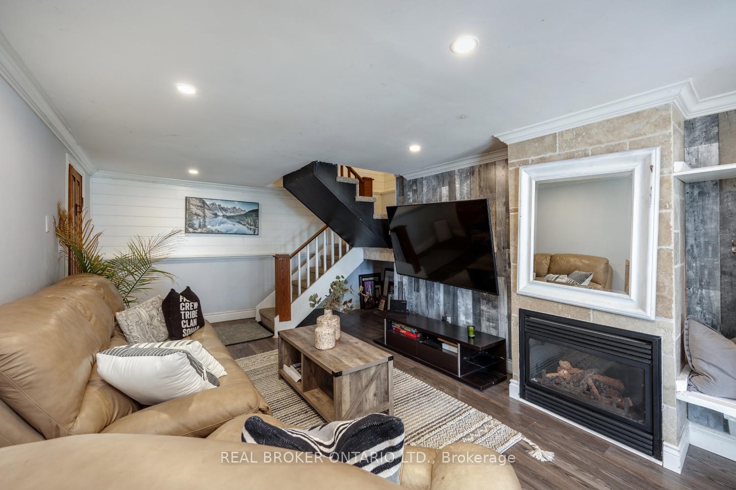 Photo 23 of 126 Pine Point Lane, Scugog, Rural Scugog — HOMEH