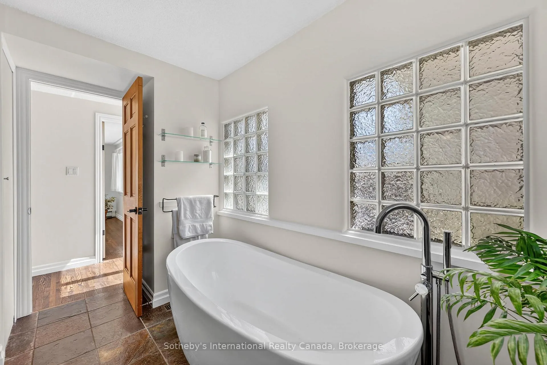 Photo 31 of 288 Sixth Street, Collingwood — HOMEH