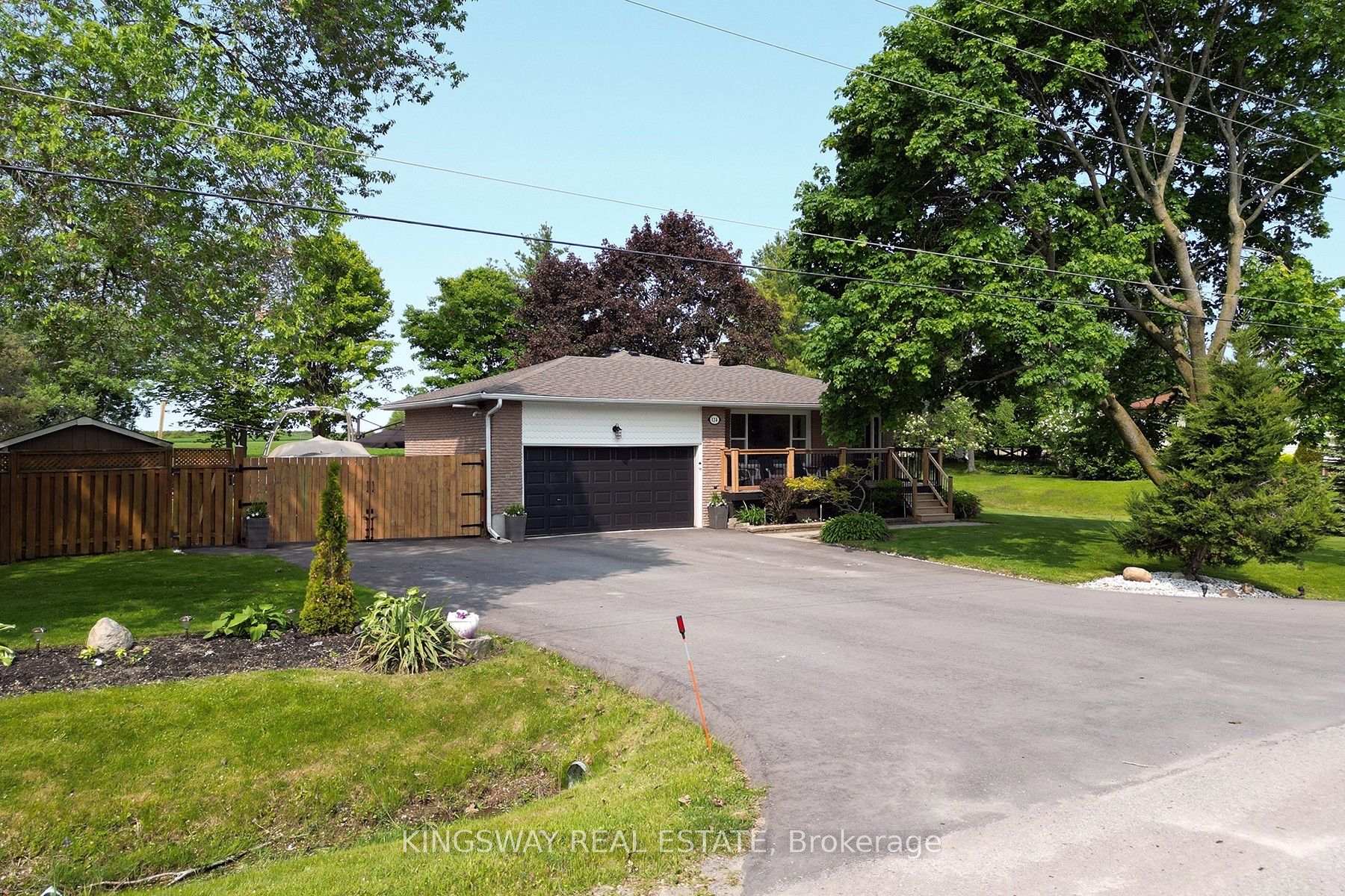 Photo 2 of 124 Greensboro Drive, Scugog, Blackstock — HOMEH