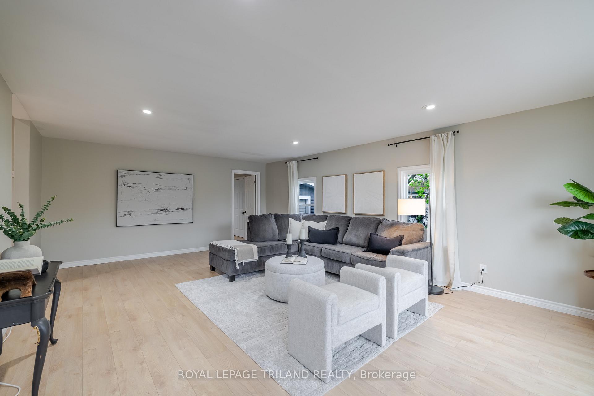 Photo 3 of 10628 Sunset Road, Southwold, Talbotville — HOMEH