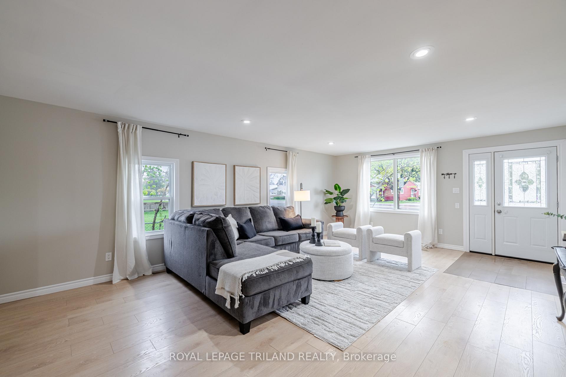 Photo 5 of 10628 Sunset Road, Southwold, Talbotville — HOMEH