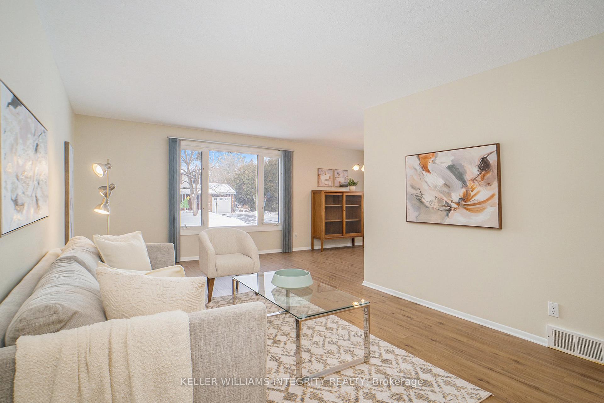 Photo 6 of 93 Hobart Crescent, Ottawa, Sheahan Estates/Trend Village — HOMEH