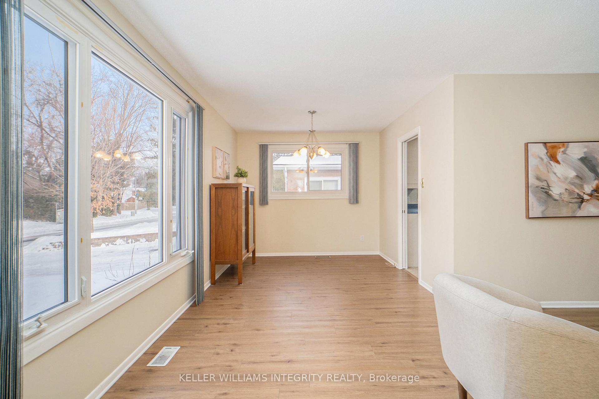 Photo 9 of 93 Hobart Crescent, Ottawa, Sheahan Estates/Trend Village — HOMEH