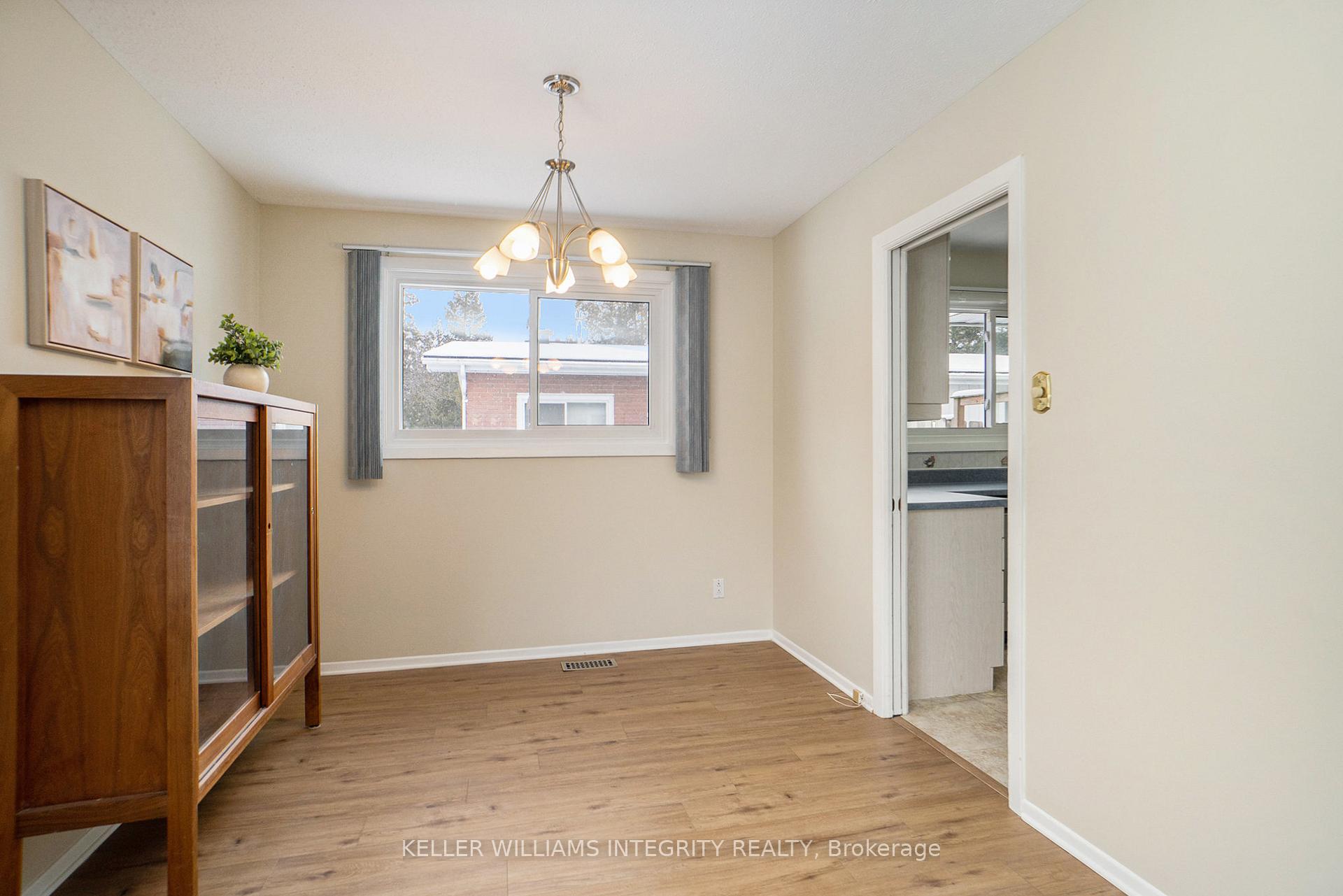 Photo 11 of 93 Hobart Crescent, Ottawa, Sheahan Estates/Trend Village — HOMEH