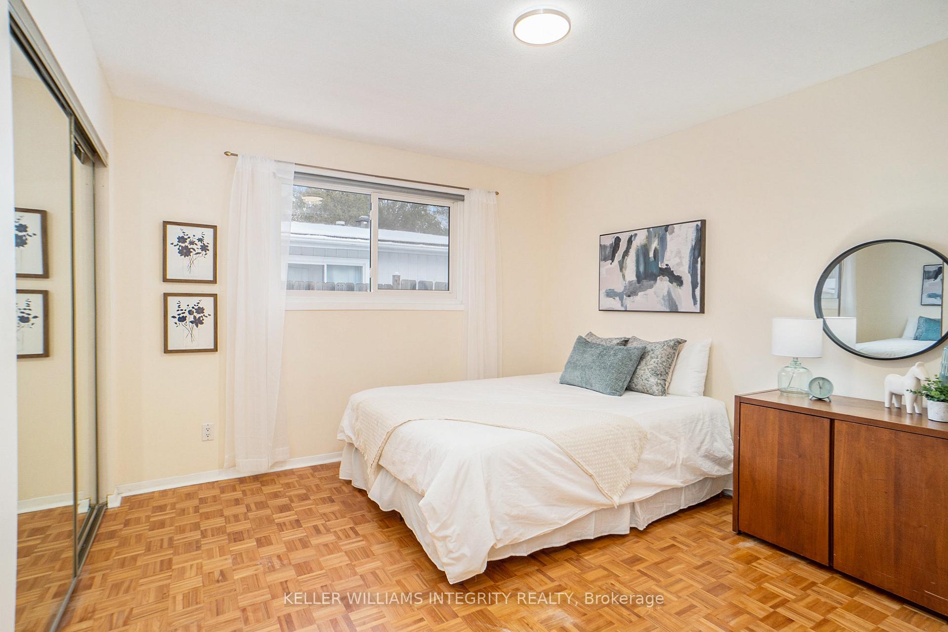 Photo 17 of 93 Hobart Crescent, Ottawa, Sheahan Estates/Trend Village — HOMEH