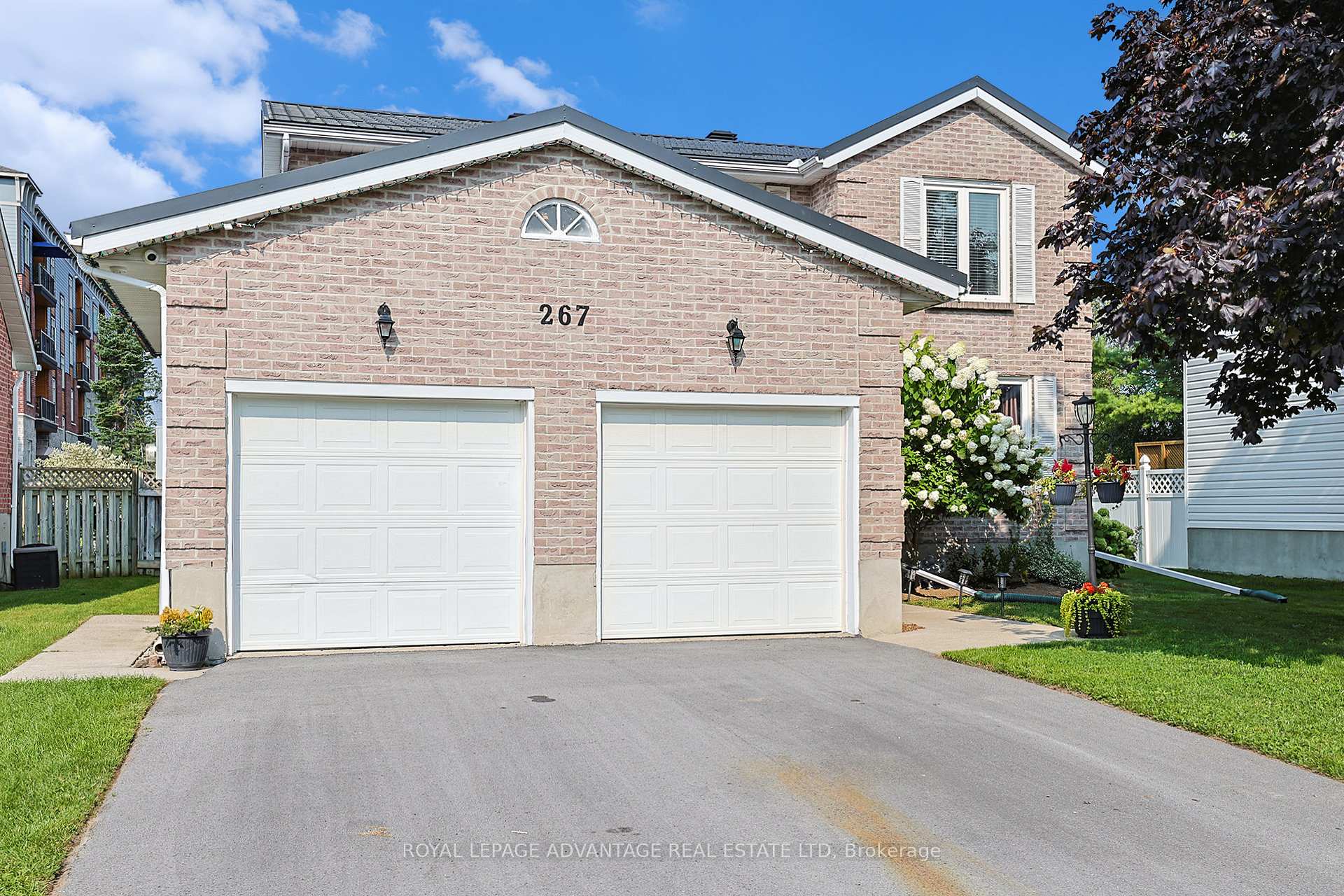 Photo 2 of 267 Wood Avenue, Smiths Falls — HOMEH