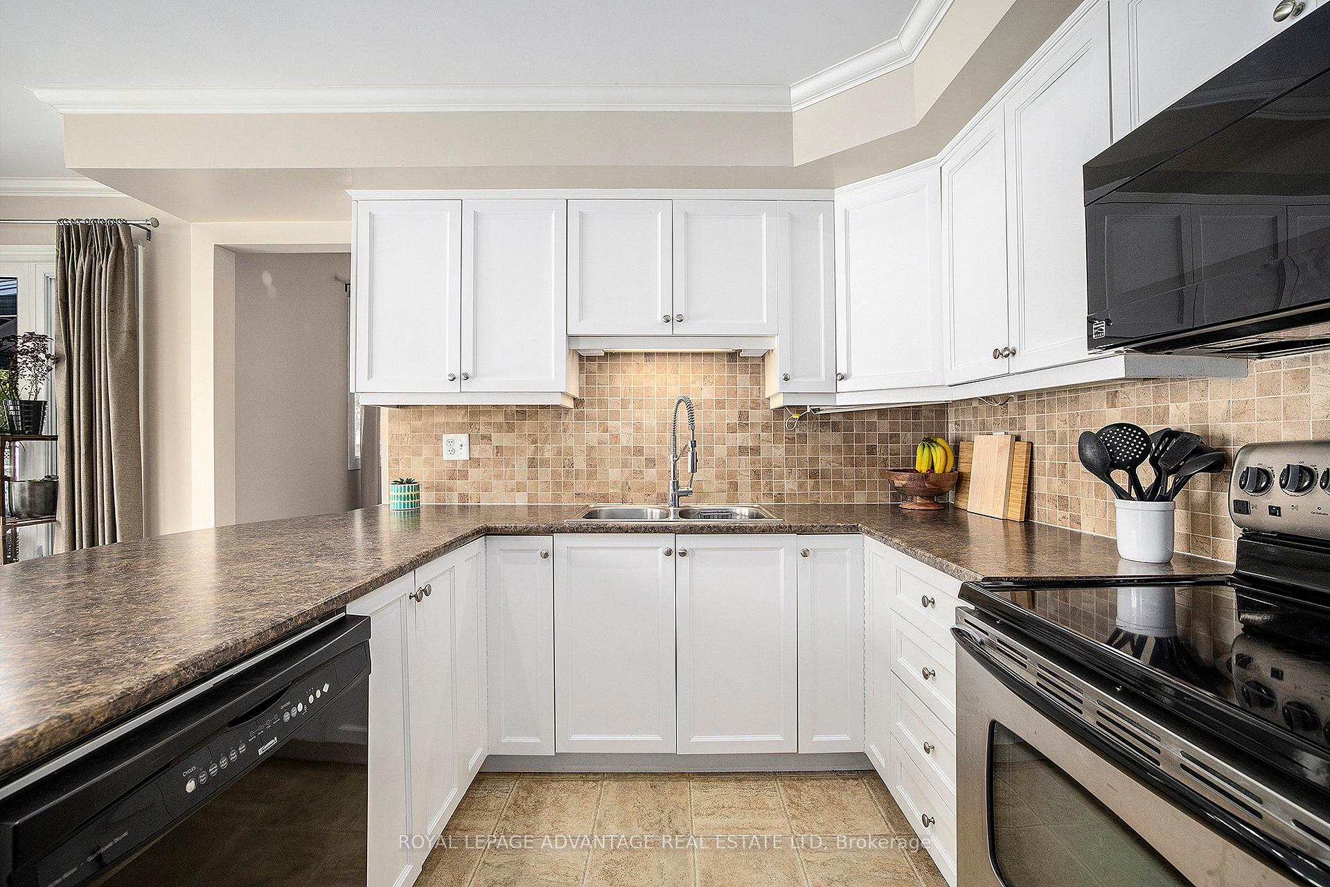 Photo 11 of 267 Wood Avenue, Smiths Falls — HOMEH