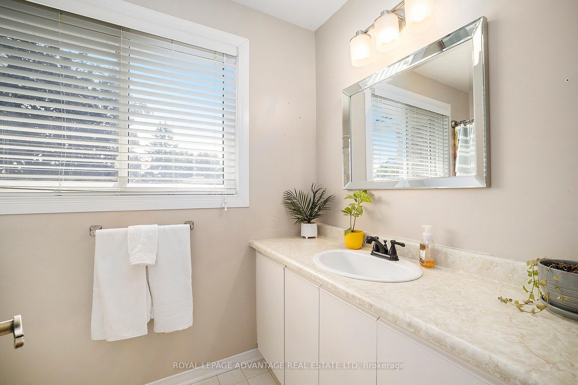 Photo 26 of 267 Wood Avenue, Smiths Falls — HOMEH