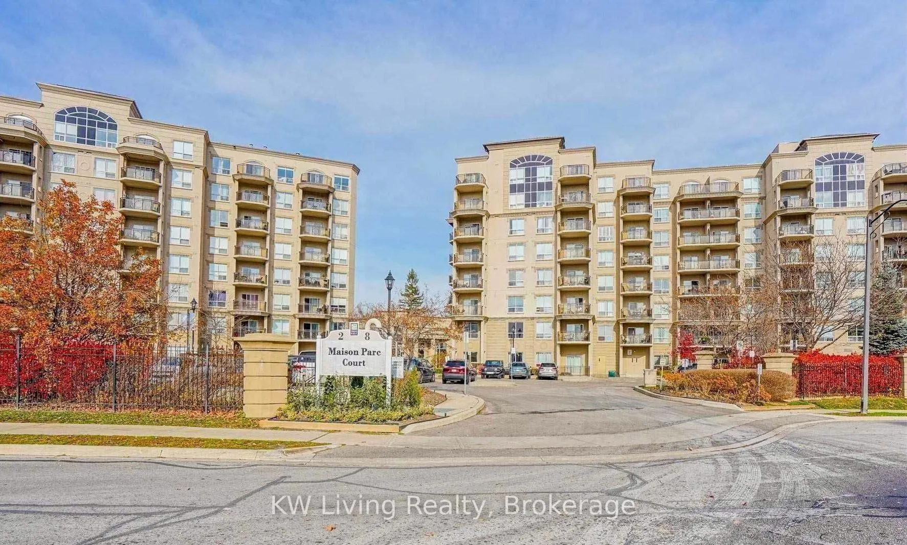 Photo 14 of Unit 617, 2 Maison Parc Court, Vaughan, Lakeview Estates — HOMEH