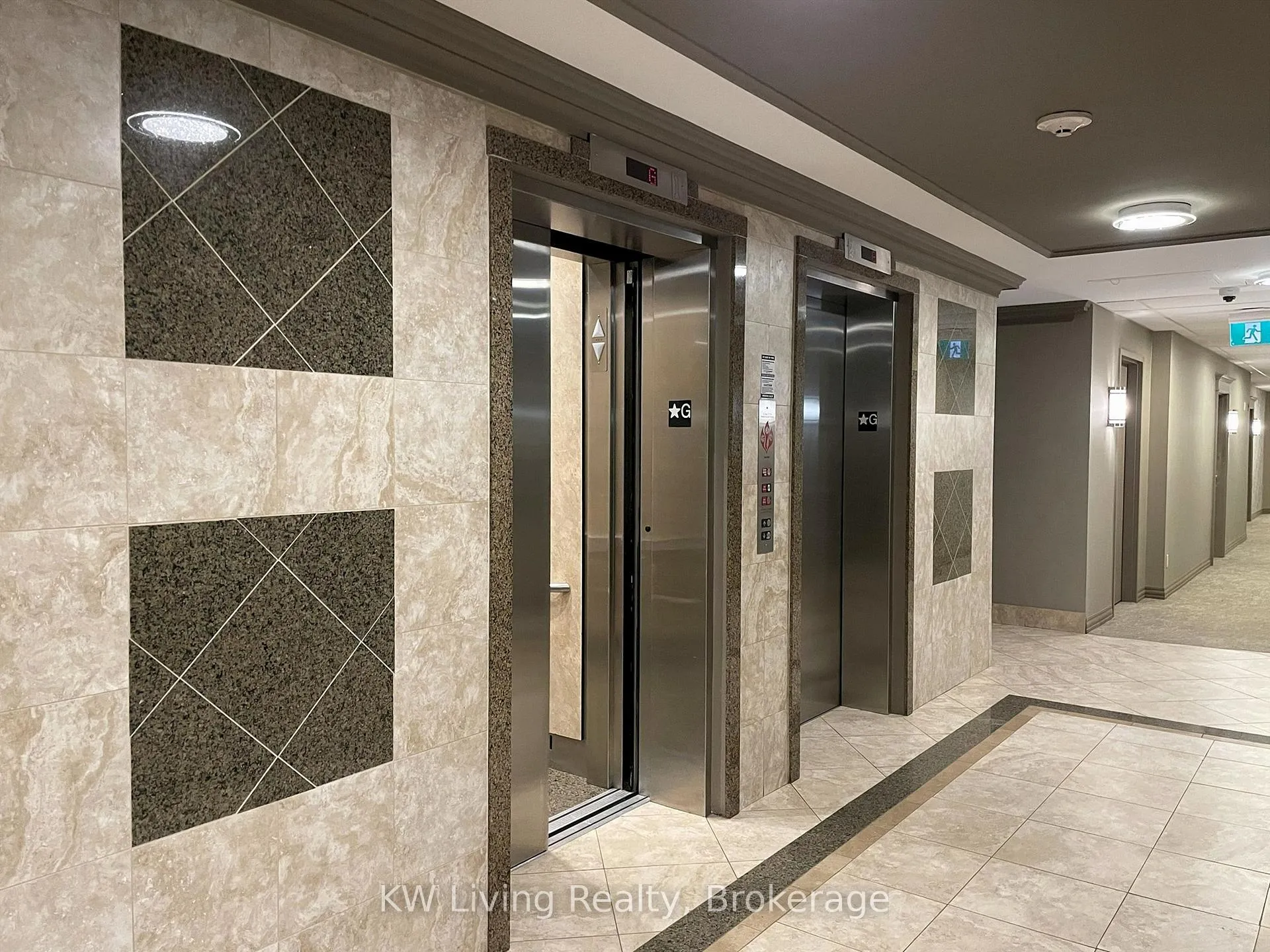 Photo 18 of Unit 617, 2 Maison Parc Court, Vaughan, Lakeview Estates — HOMEH