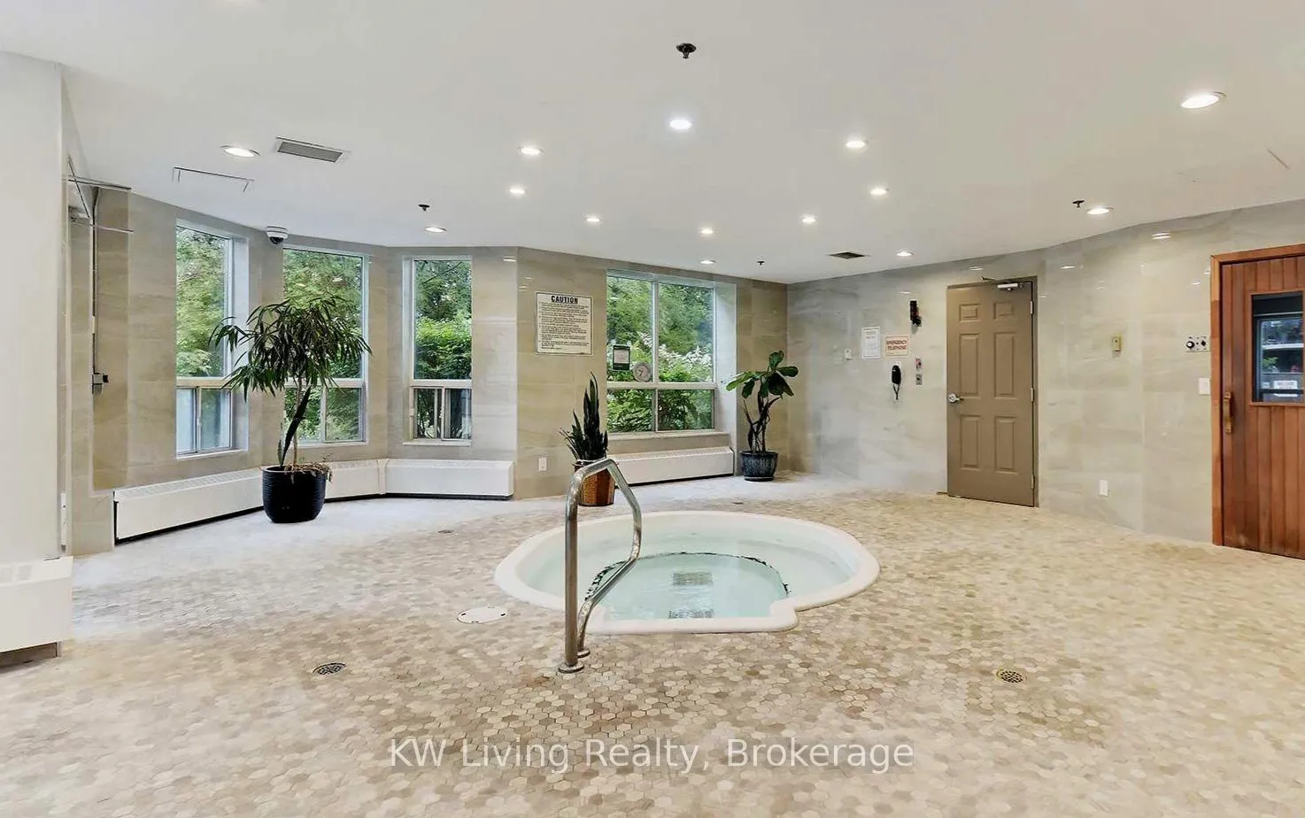 Photo 19 of Unit 617, 2 Maison Parc Court, Vaughan, Lakeview Estates — HOMEH