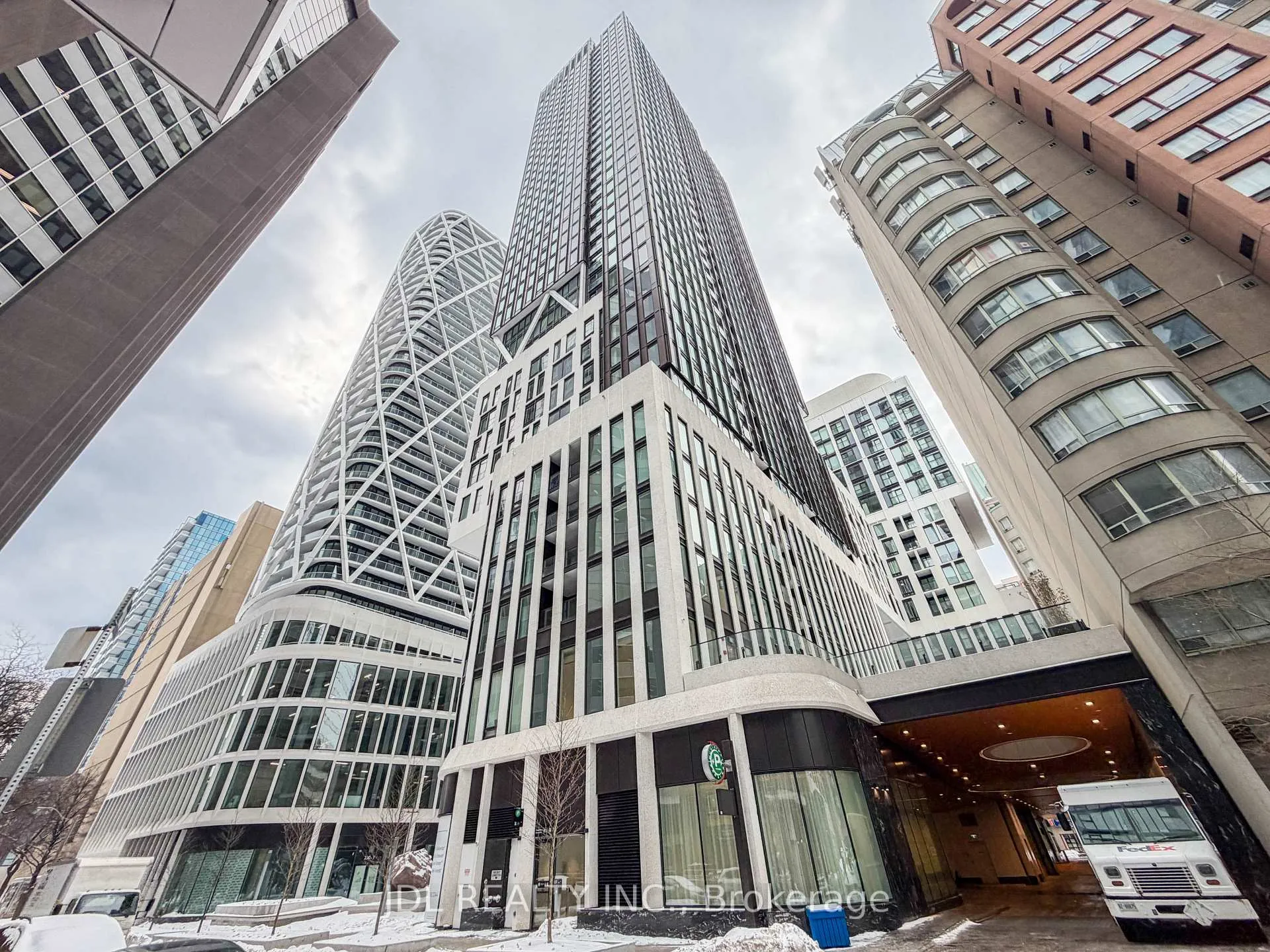 Front of Unit 3709, 238 Simcoe Street