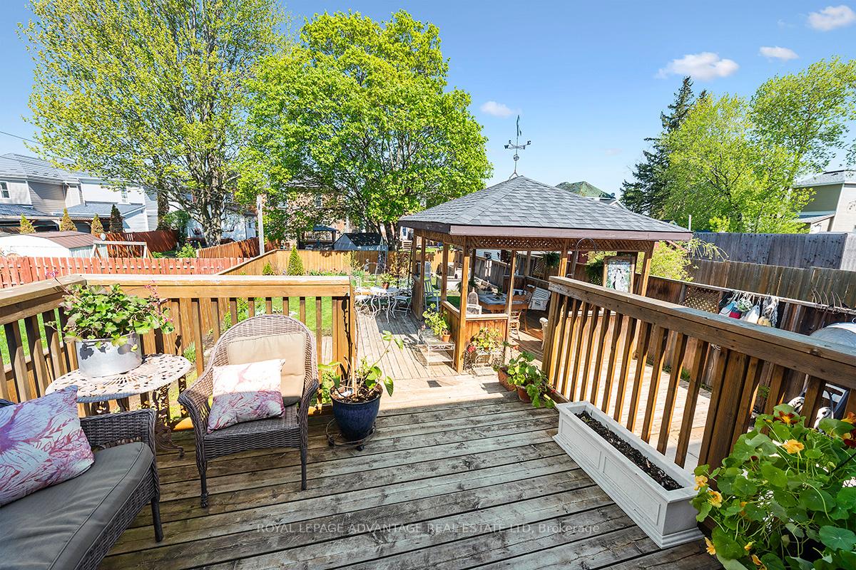 Photo 8 of 162 Chambers Street, Smiths Falls — HOMEH