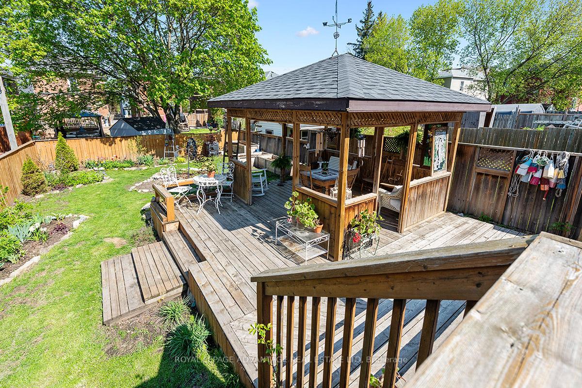 Photo 17 of 162 Chambers Street, Smiths Falls — HOMEH