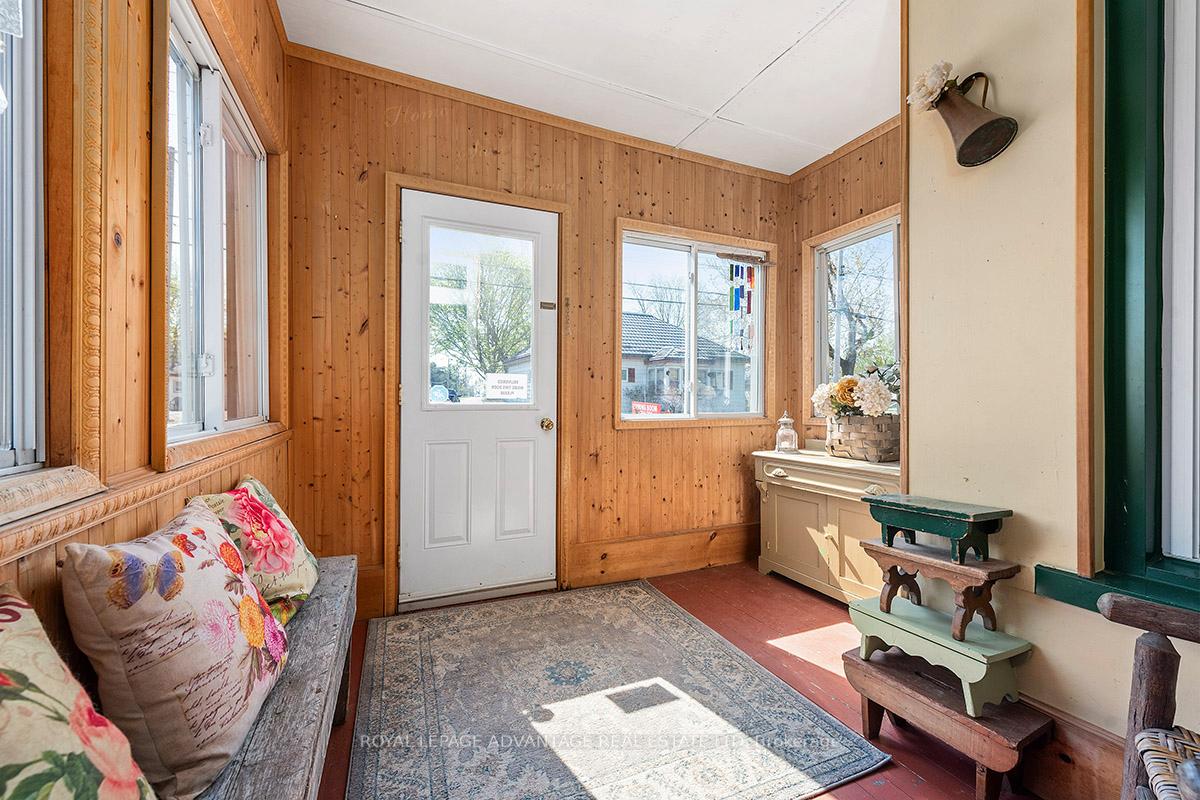 Photo 18 of 162 Chambers Street, Smiths Falls — HOMEH