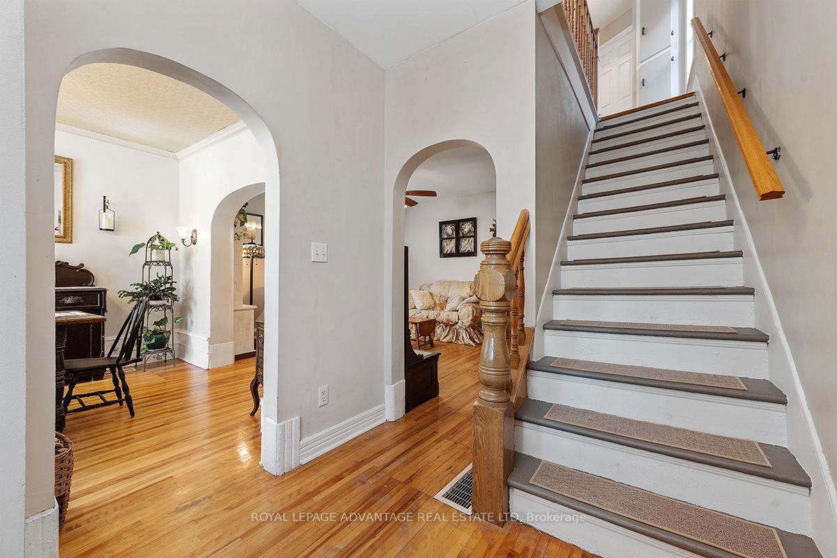 Photo 20 of 162 Chambers Street, Smiths Falls — HOMEH