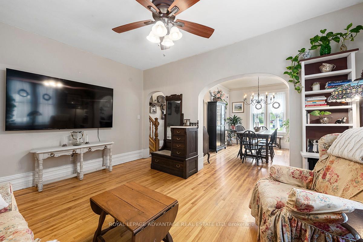 Photo 26 of 162 Chambers Street, Smiths Falls — HOMEH