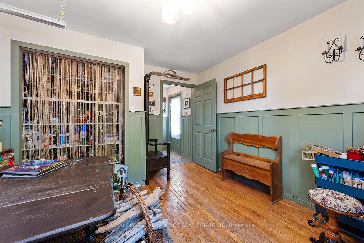 Photo 33 of 162 Chambers Street, Smiths Falls — HOMEH