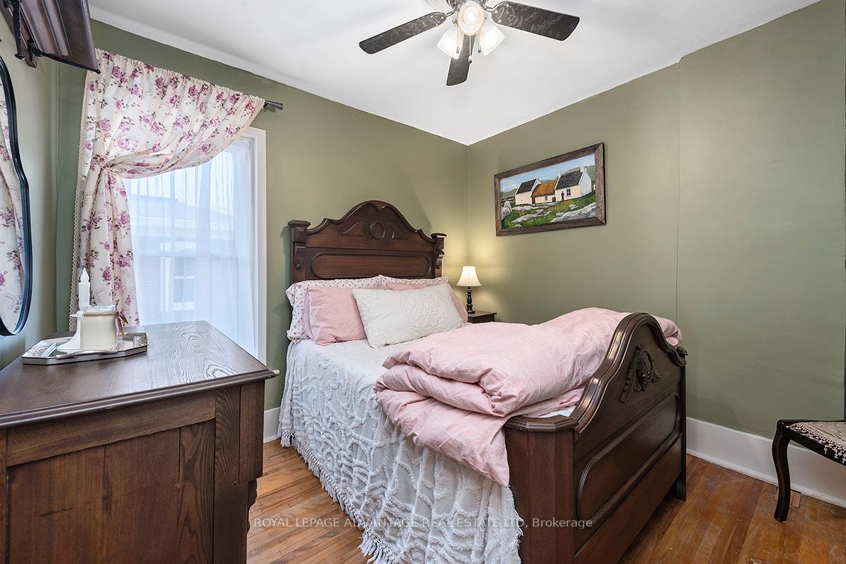 Photo 36 of 162 Chambers Street, Smiths Falls — HOMEH