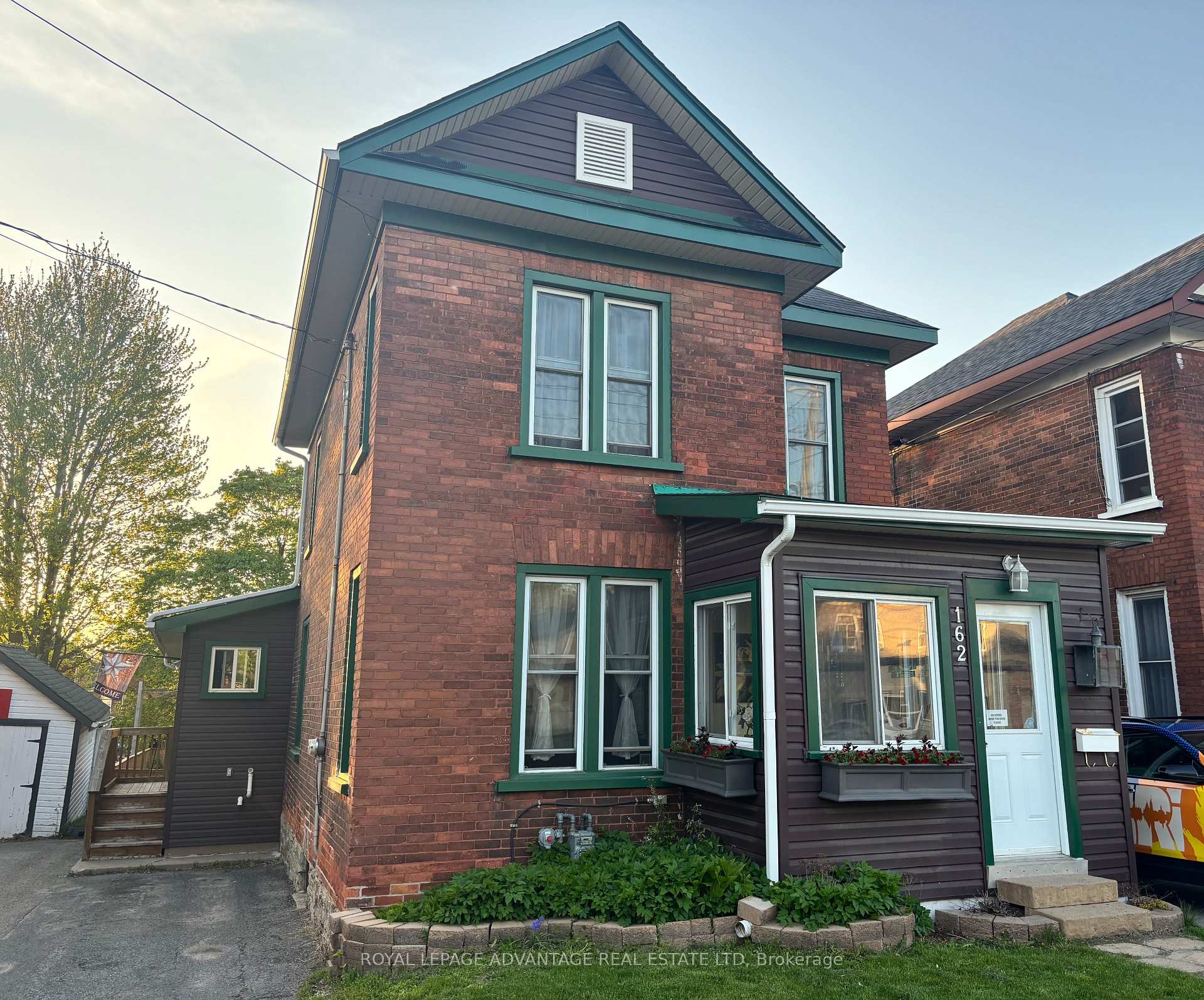 Photo 44 of 162 Chambers Street, Smiths Falls — HOMEH
