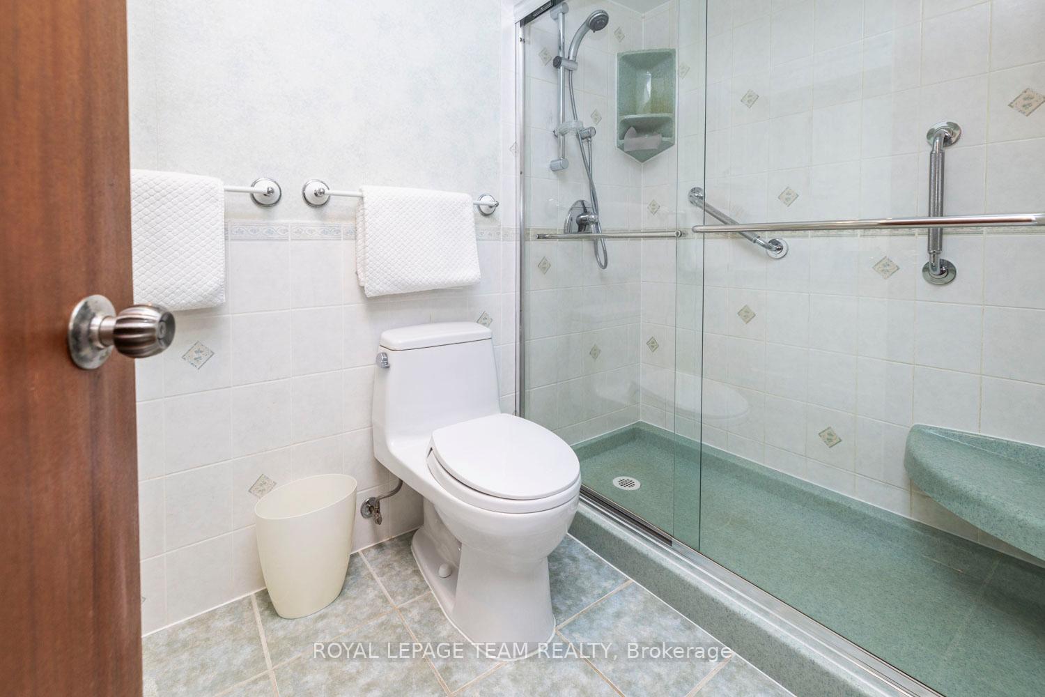 Photo 28 of 15 Glendenning Drive, Ottawa, Arlington Woods — HOMEH