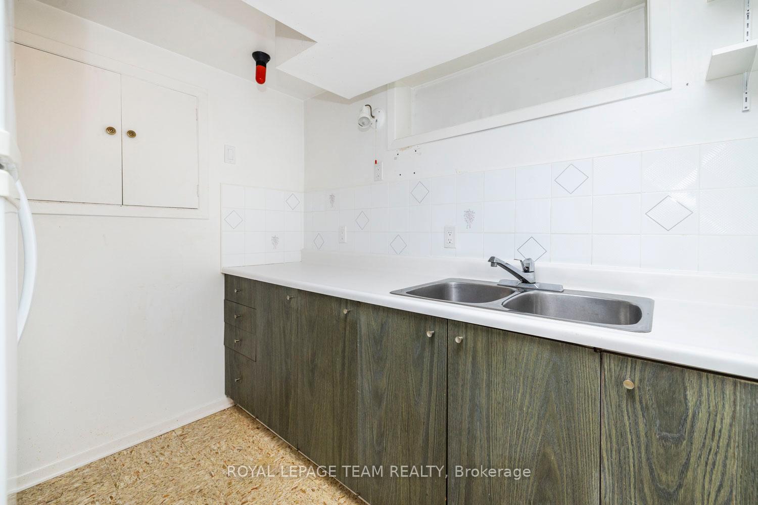 Photo 36 of 15 Glendenning Drive, Ottawa, Arlington Woods — HOMEH