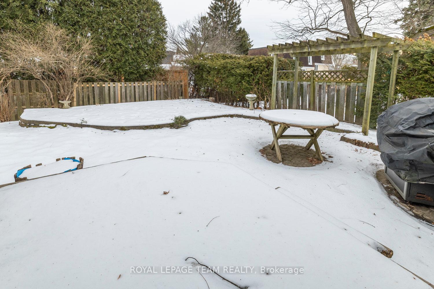 Photo 37 of 15 Glendenning Drive, Ottawa, Arlington Woods — HOMEH