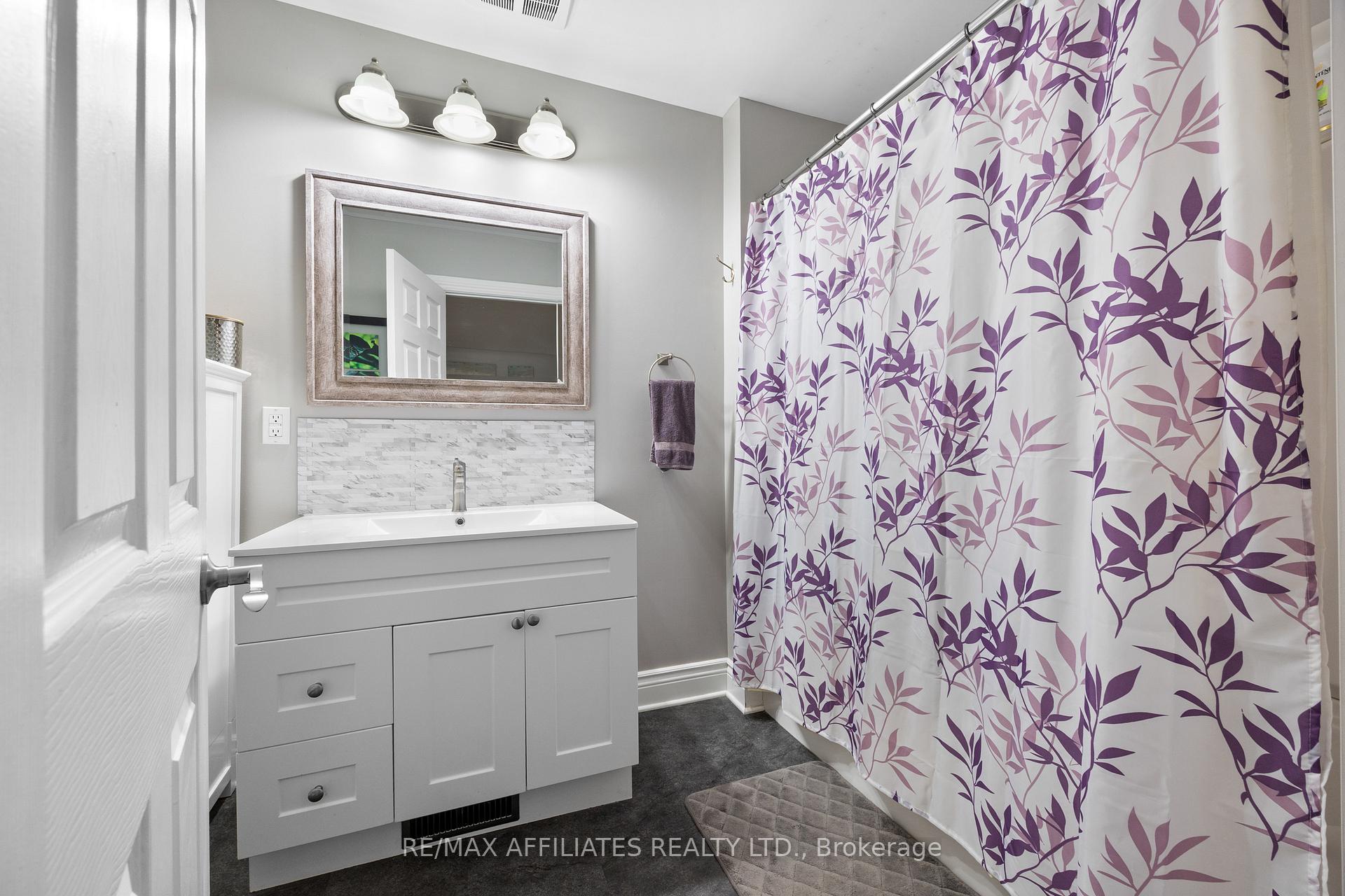 Photo 14 of 18 Winnifred Street N, Smiths Falls — HOMEH
