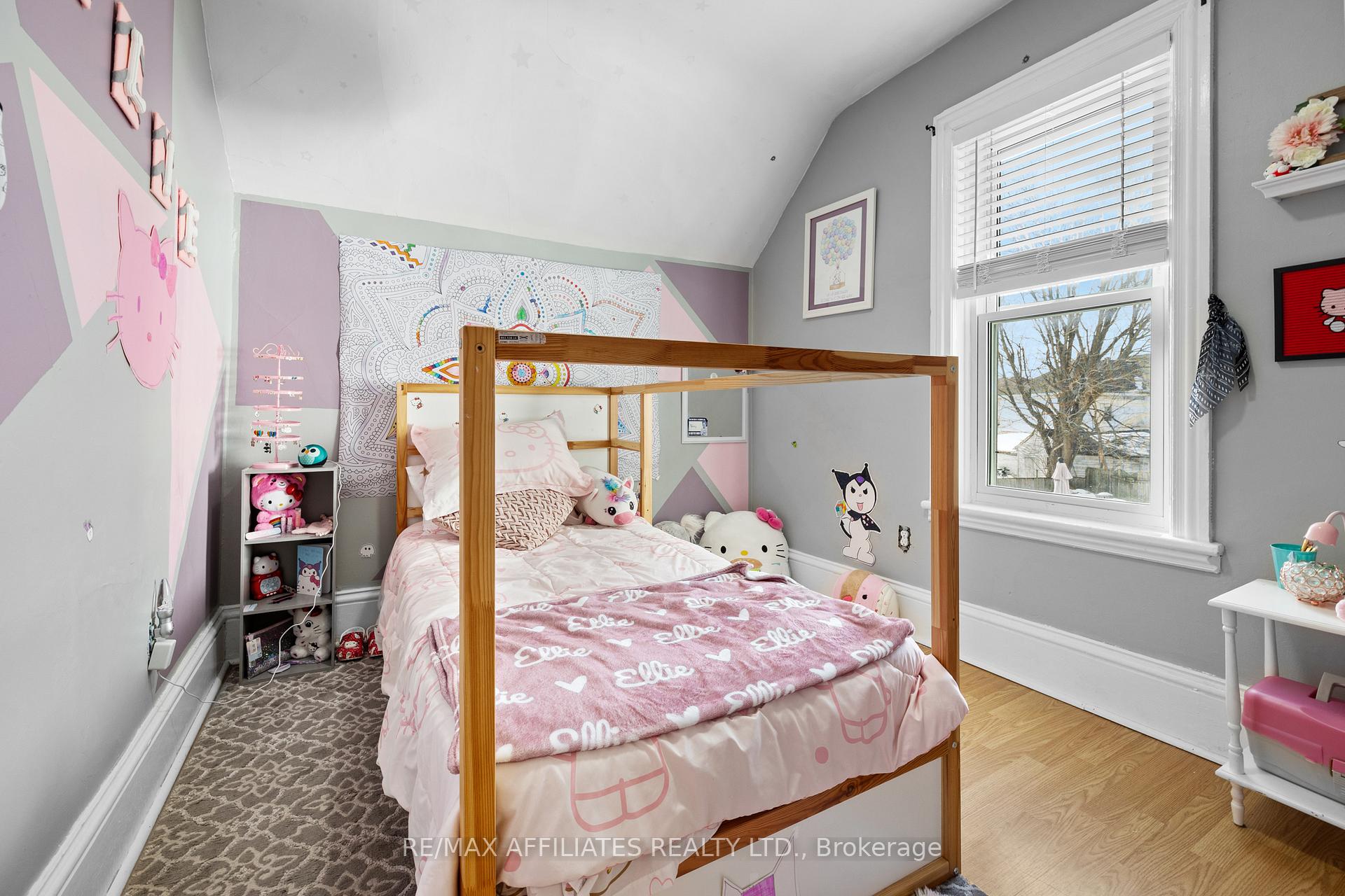 Photo 20 of 18 Winnifred Street N, Smiths Falls — HOMEH