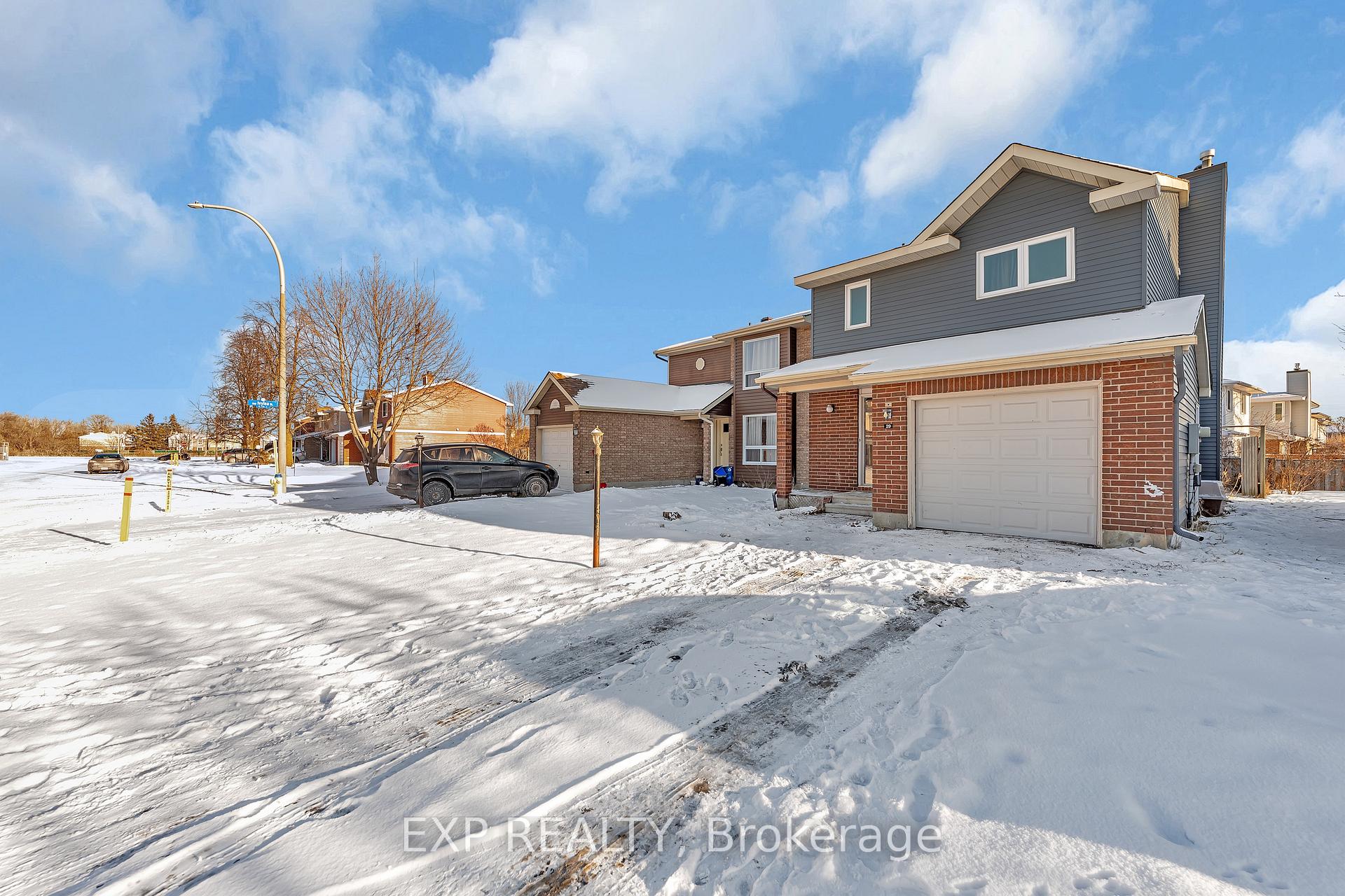 Photo 3 of 29 Sovereign Avenue, Ottawa, Craig Henry/Woodvale — HOMEH