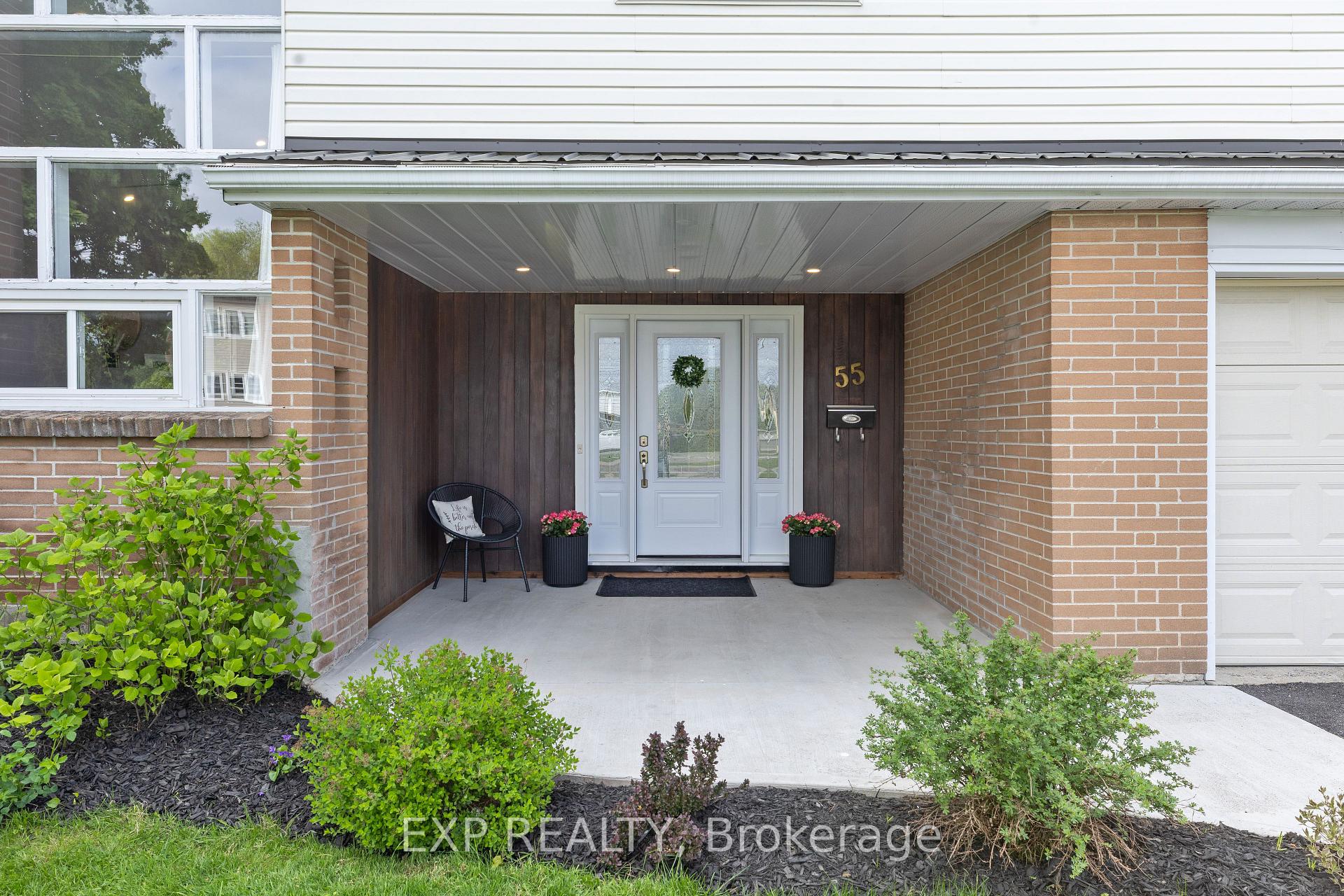 Photo 3 of 55 Broadview Avenue E, Smiths Falls — HOMEH