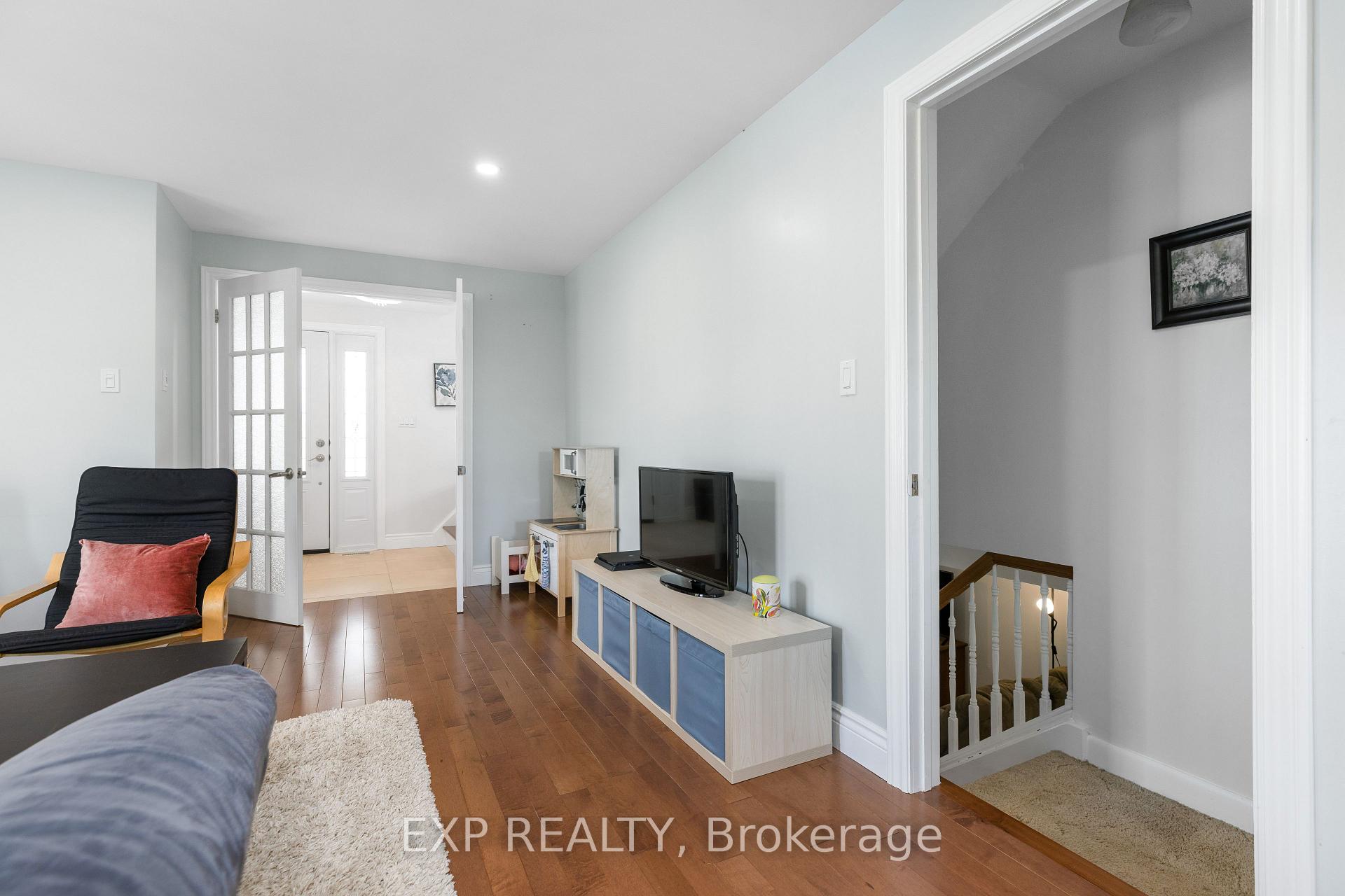 Photo 10 of 55 Broadview Avenue E, Smiths Falls — HOMEH