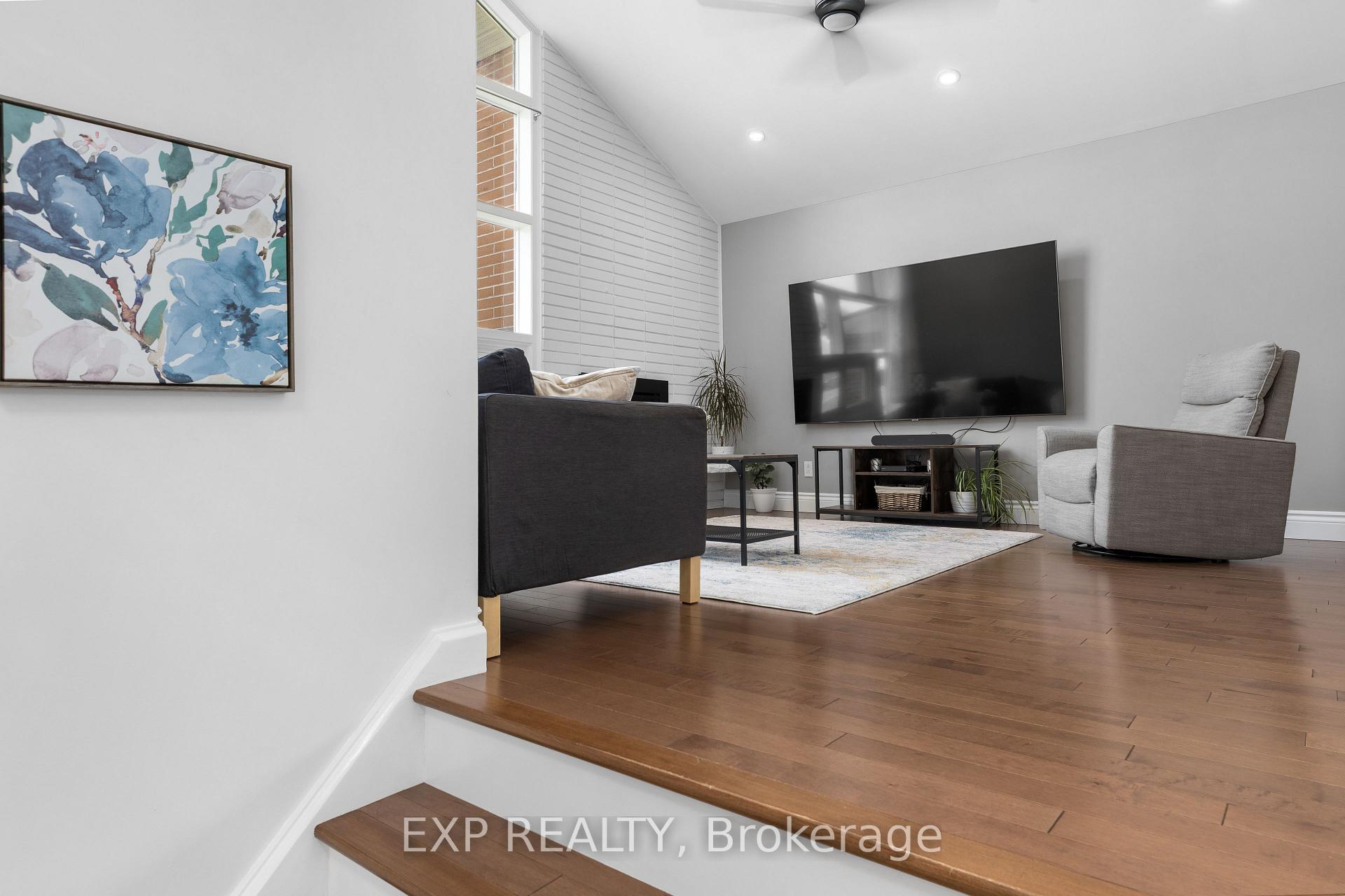 Photo 12 of 55 Broadview Avenue E, Smiths Falls — HOMEH