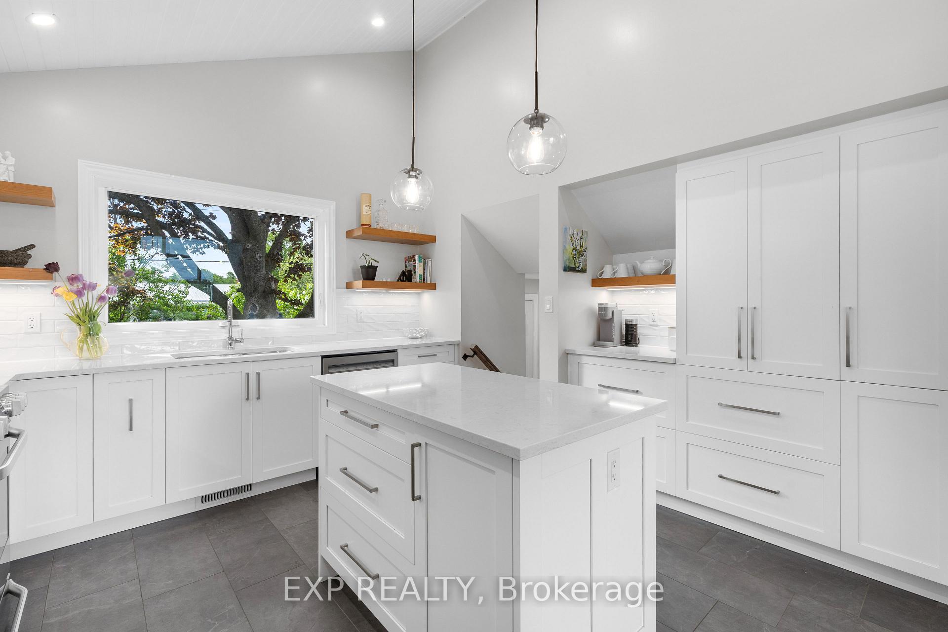 Photo 24 of 55 Broadview Avenue E, Smiths Falls — HOMEH