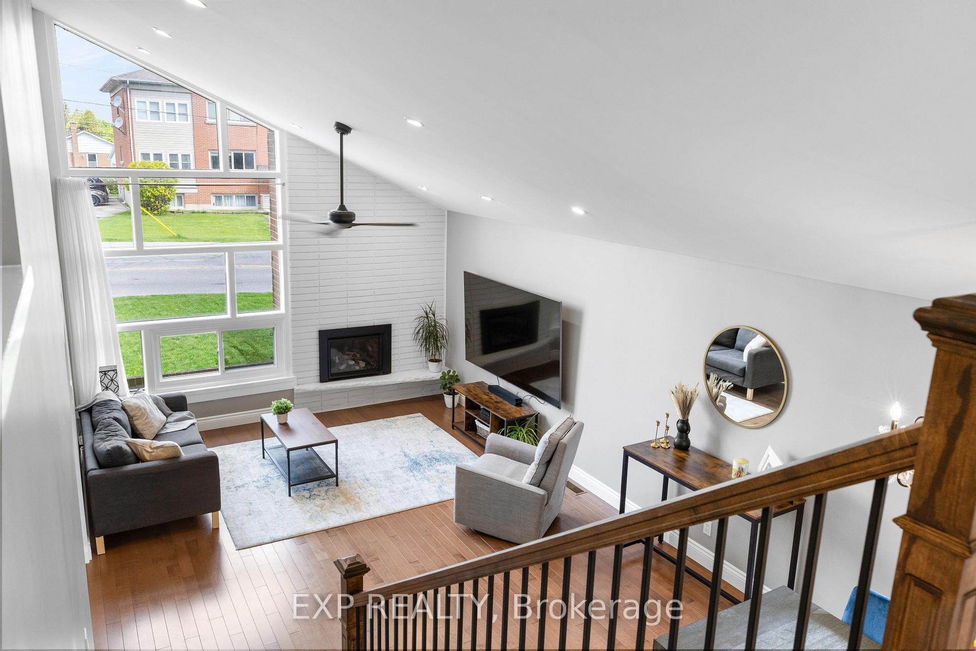 Photo 25 of 55 Broadview Avenue E, Smiths Falls — HOMEH