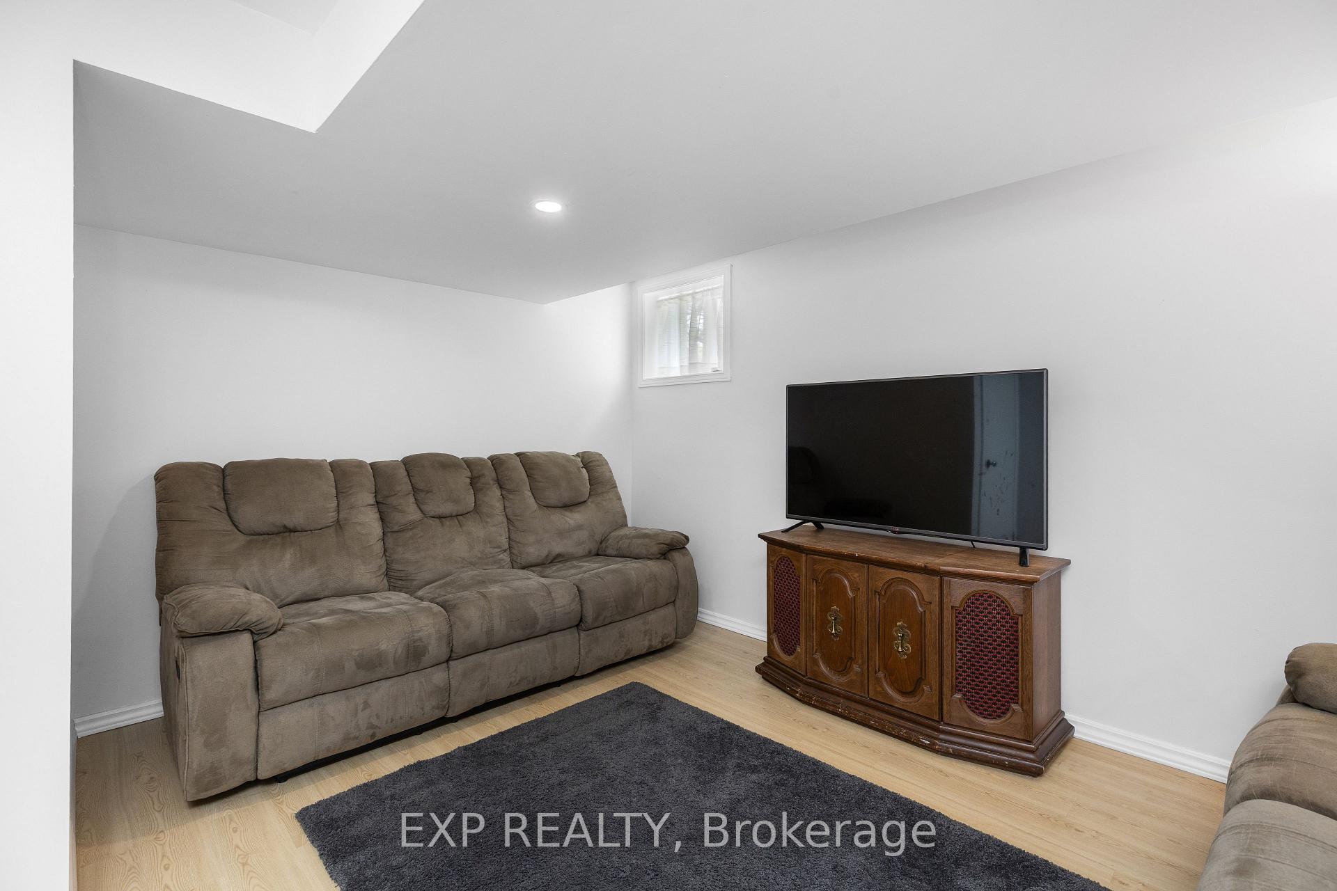 Photo 37 of 55 Broadview Avenue E, Smiths Falls — HOMEH