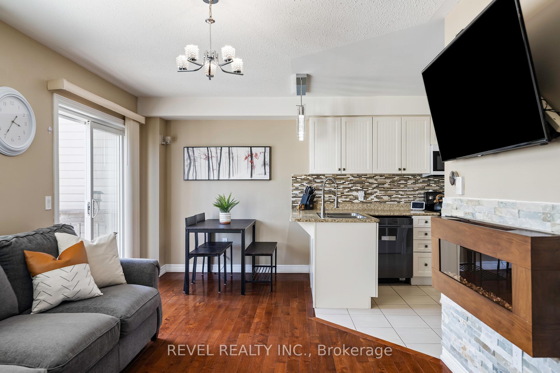 Photo 16 of 915 Cook Crescent, Shelburne — HOMEH