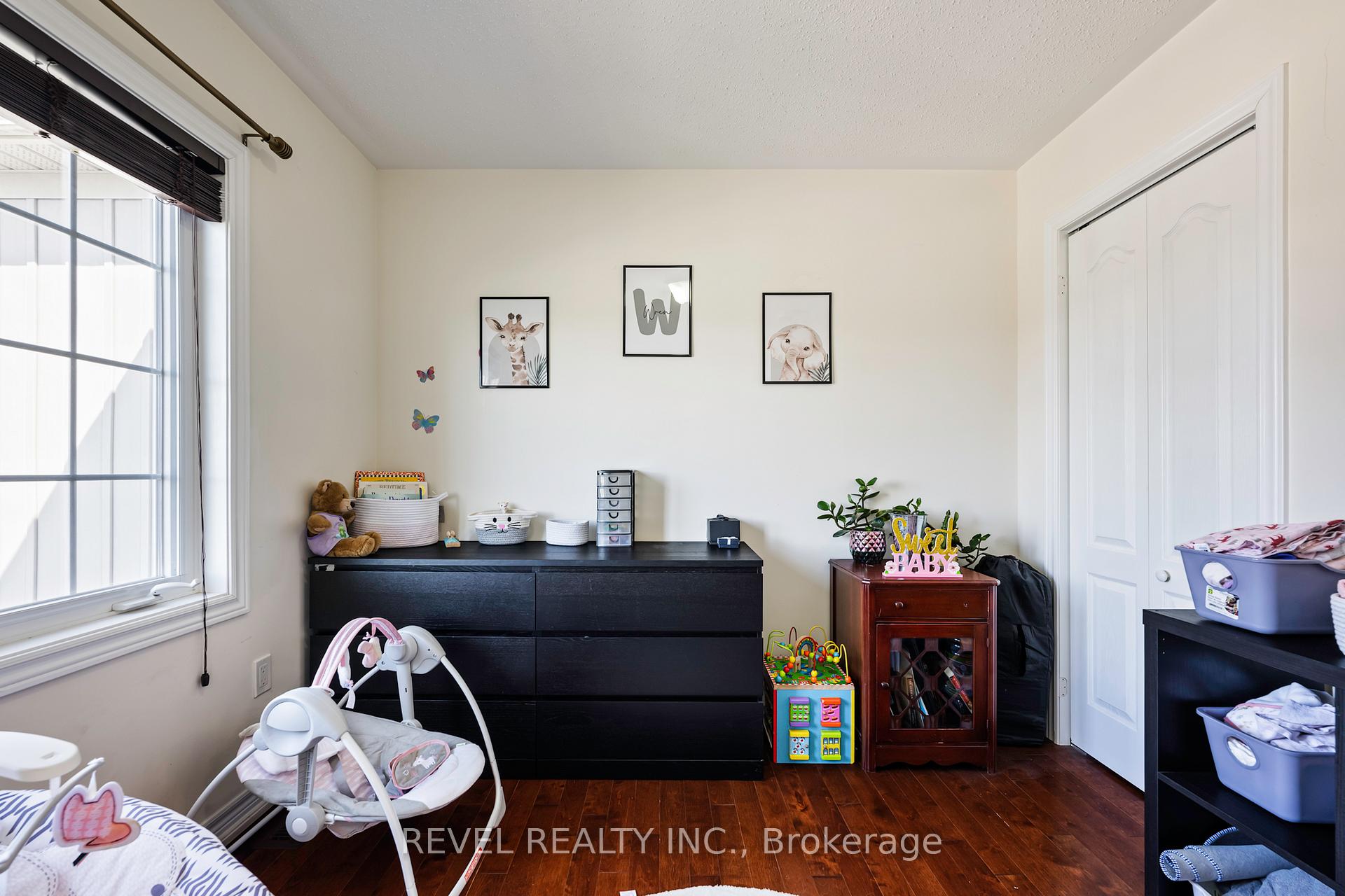 Photo 23 of 915 Cook Crescent, Shelburne — HOMEH