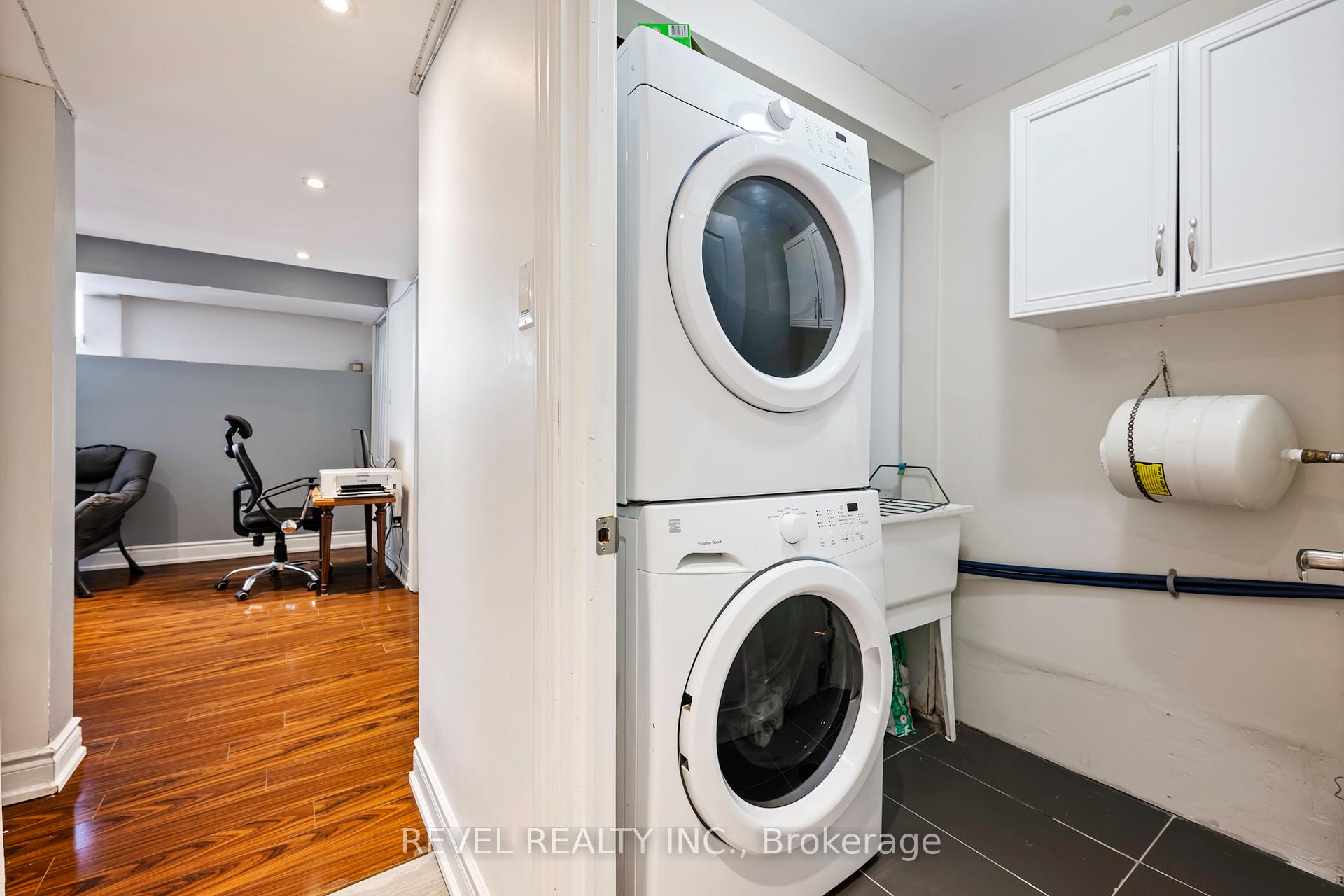 Photo 26 of 915 Cook Crescent, Shelburne — HOMEH
