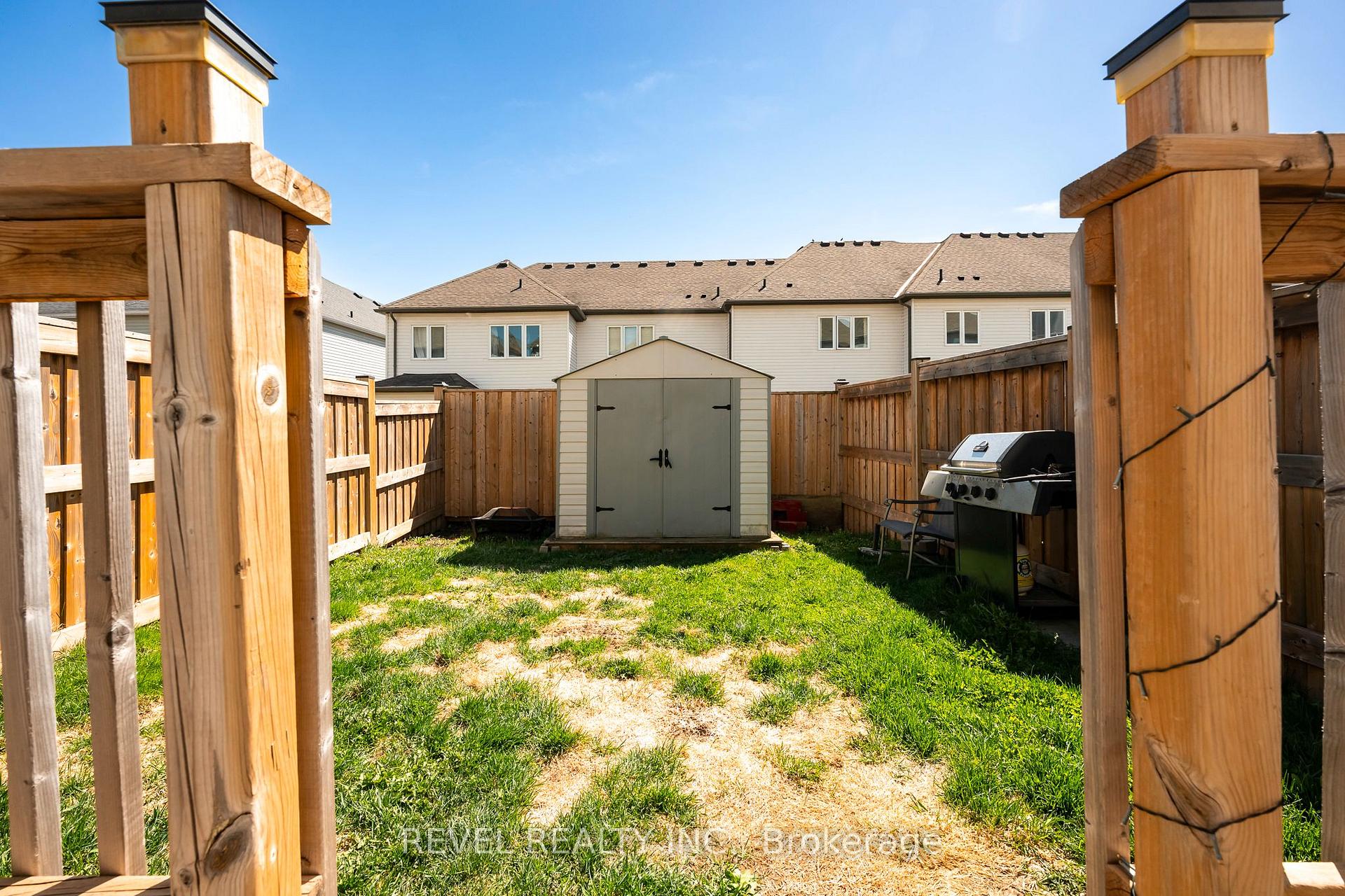 Photo 30 of 915 Cook Crescent, Shelburne — HOMEH
