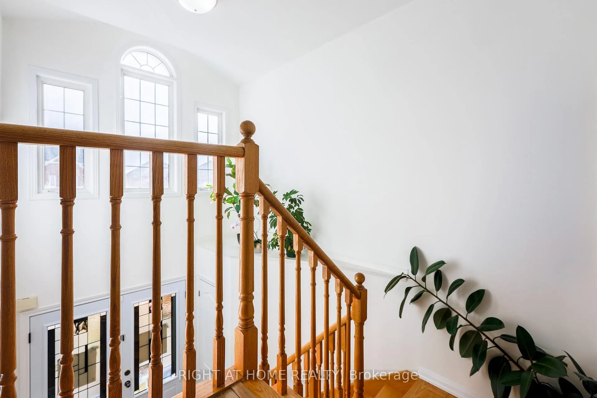 Photo 18 of 32 Eddington Place, Vaughan, Maple — HOMEH