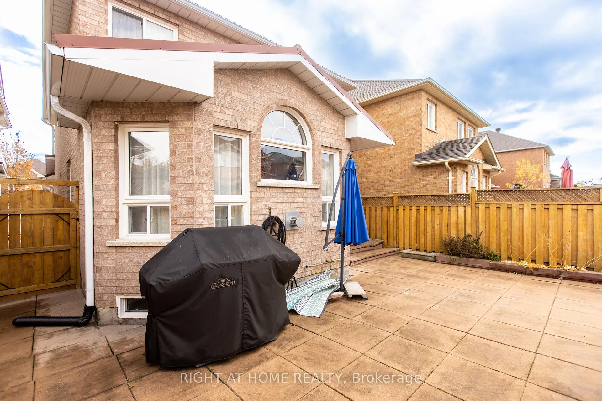 Photo 34 of 32 Eddington Place, Vaughan, Maple — HOMEH