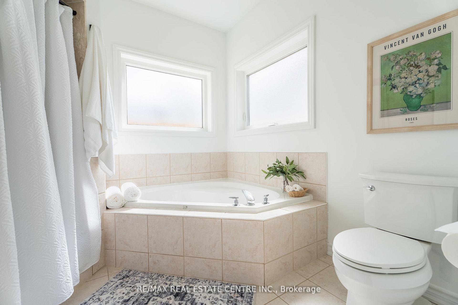 Photo 22 of 942 Greenwood Crescent, Shelburne — HOMEH