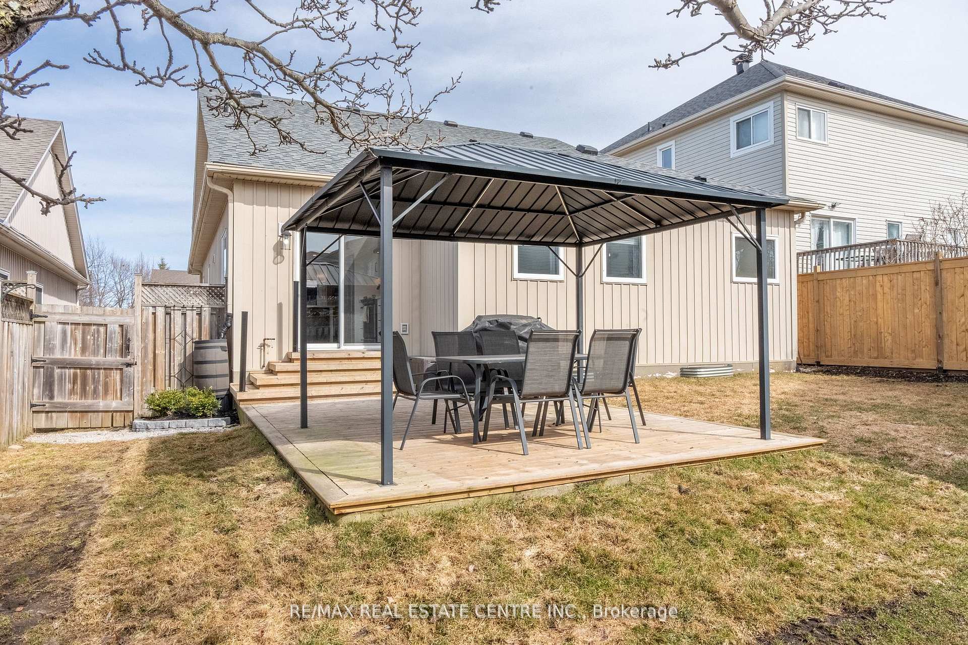 Photo 35 of 942 Greenwood Crescent, Shelburne — HOMEH