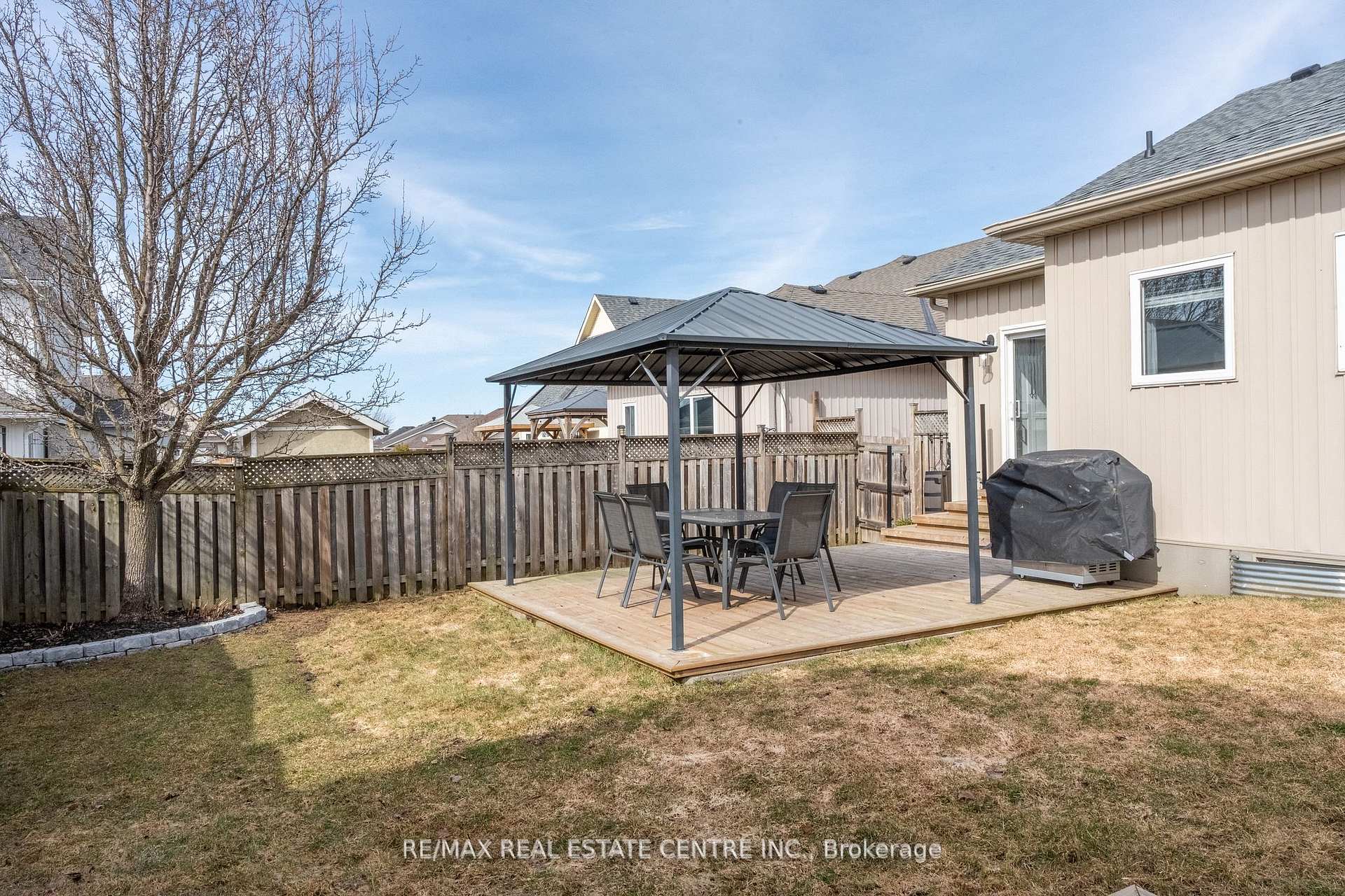 Photo 36 of 942 Greenwood Crescent, Shelburne — HOMEH