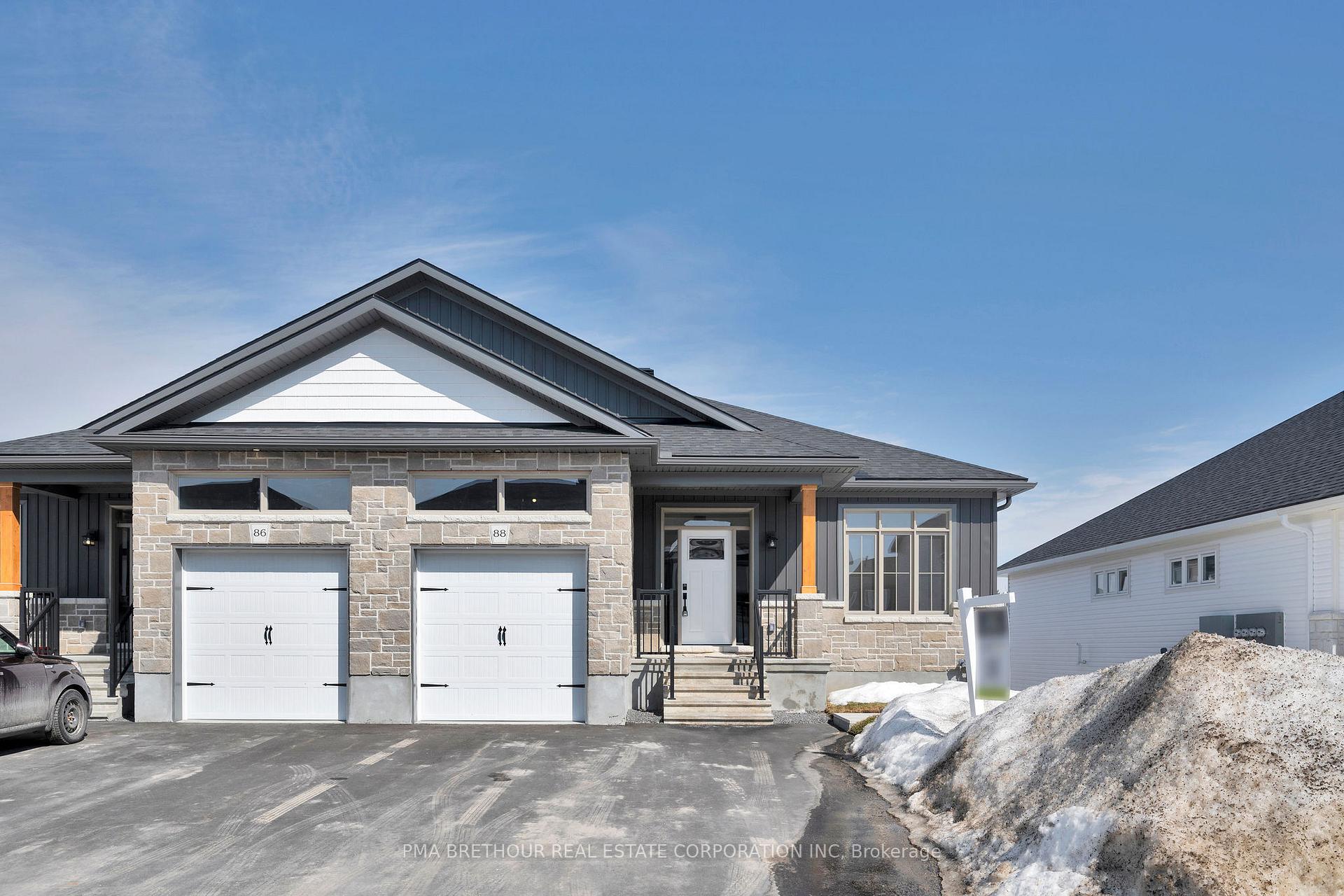 Photo 1 of 88 Whitcomb Crescent, Smiths Falls — HOMEH